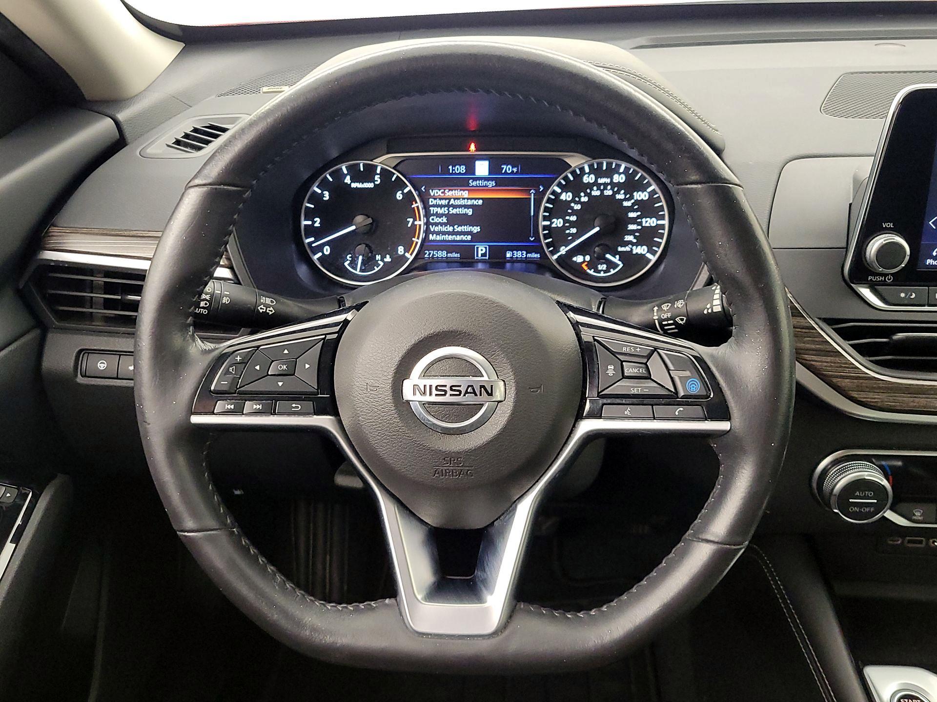 Thumbnail: 2022 Nissan Altima - 10