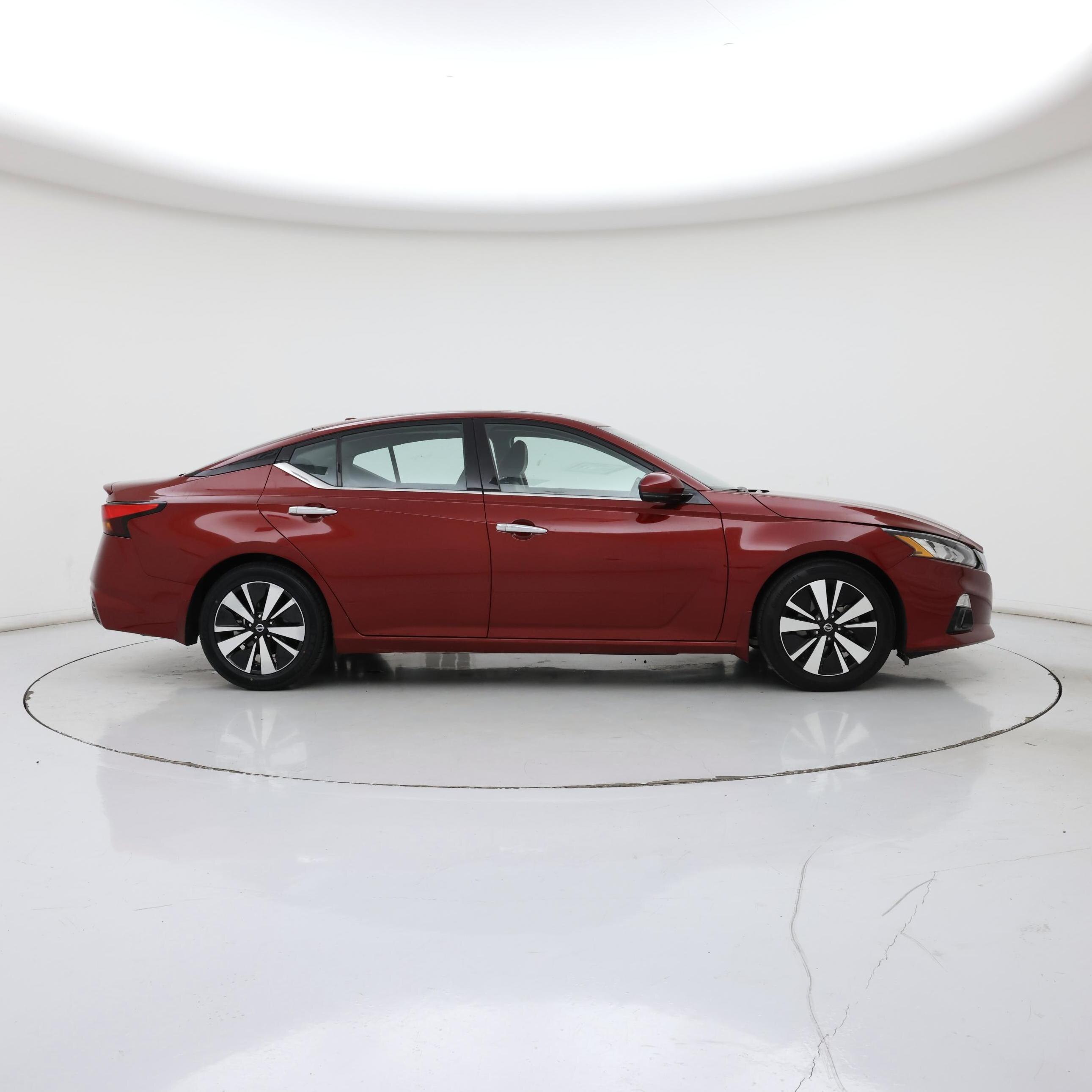 Thumbnail: 2022 Nissan Altima - 7