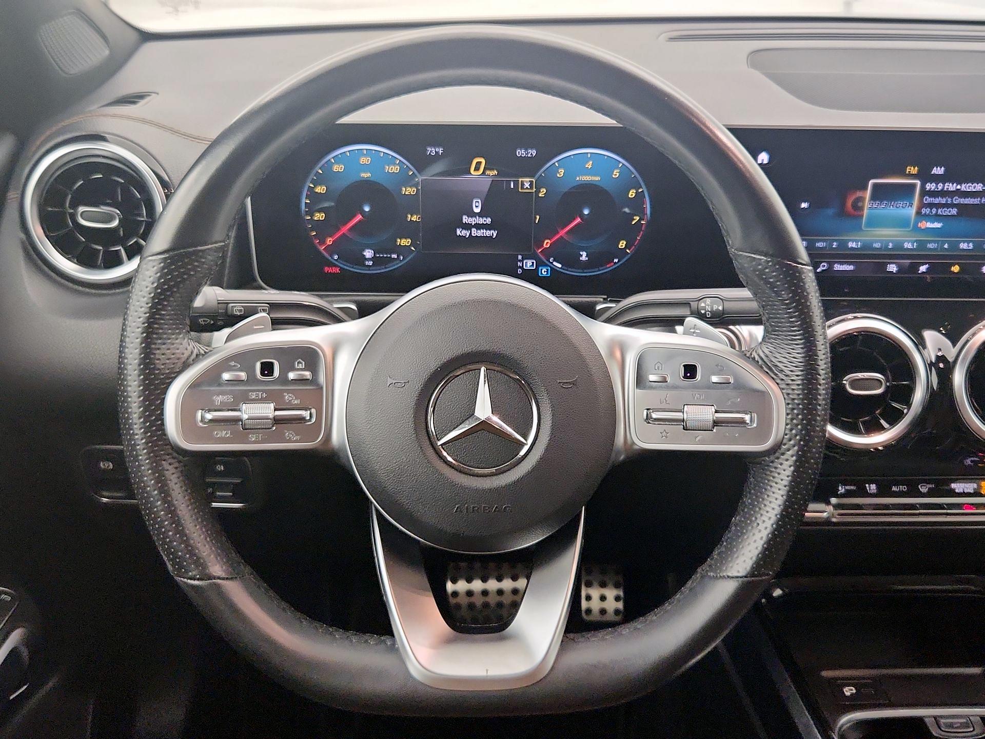 Thumbnail: 2021 Mercedes-Benz GLB - 10
