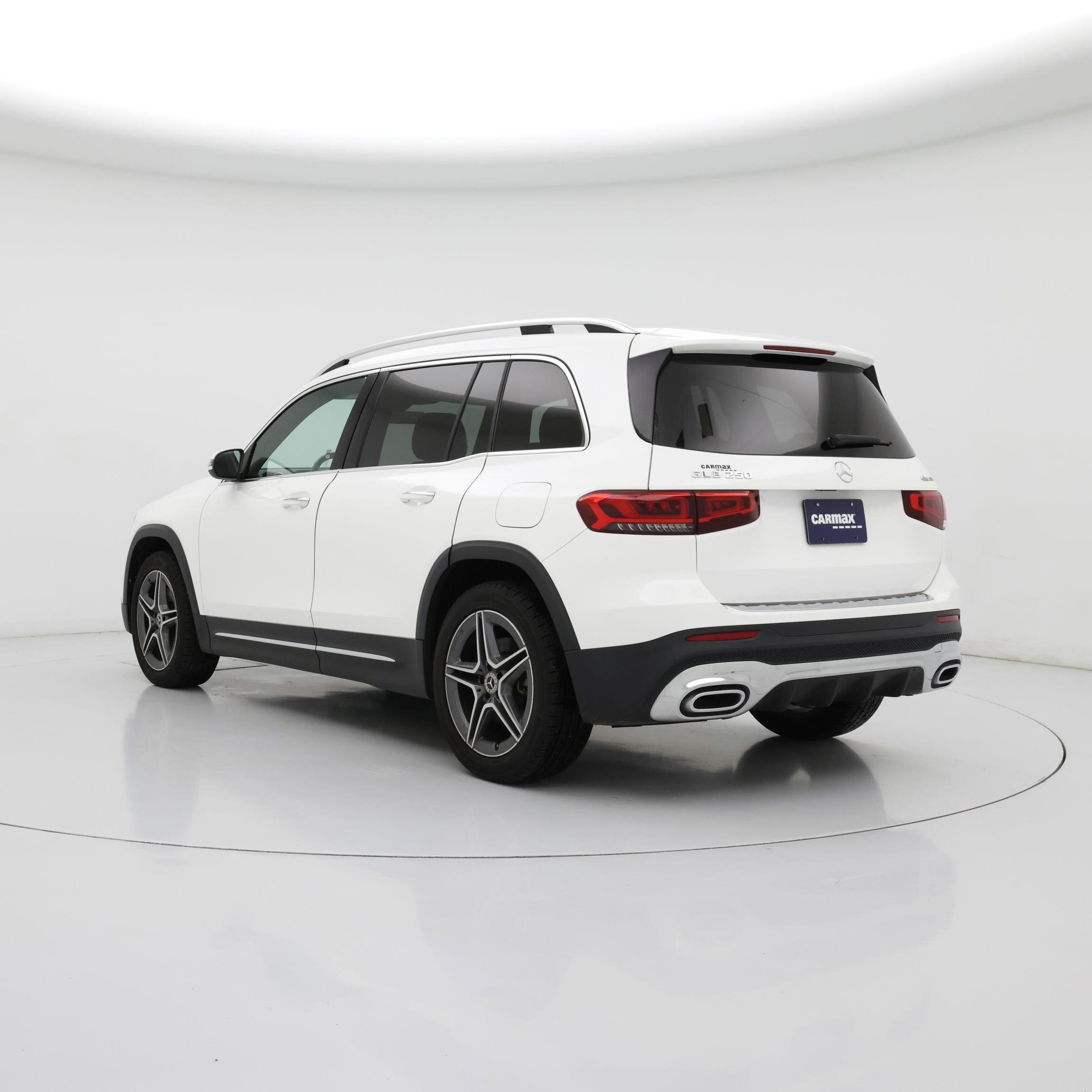 Thumbnail: 2021 Mercedes-Benz GLB - 2