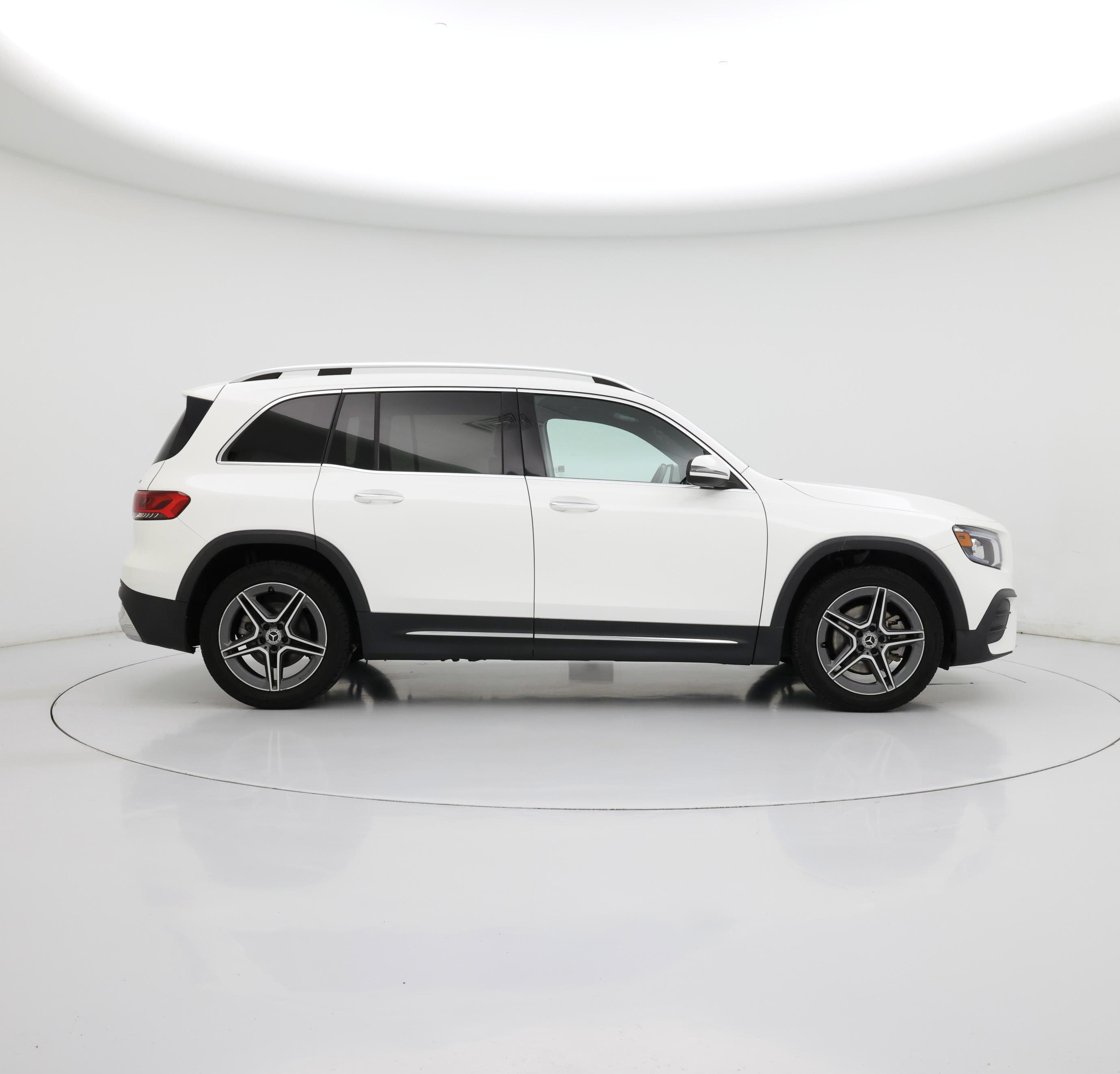 Thumbnail: 2021 Mercedes-Benz GLB - 7