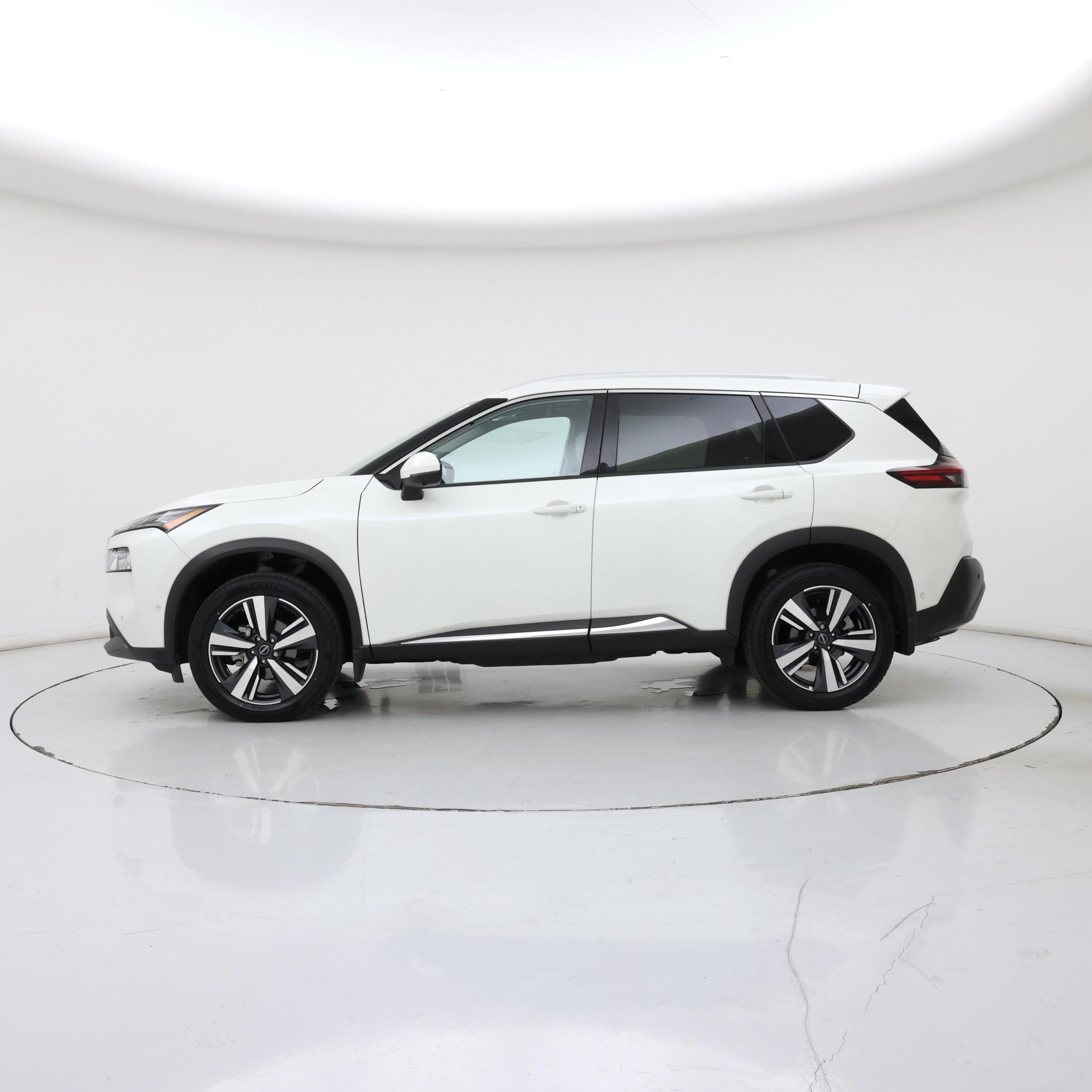 Thumbnail: 2023 Nissan Rogue - 3