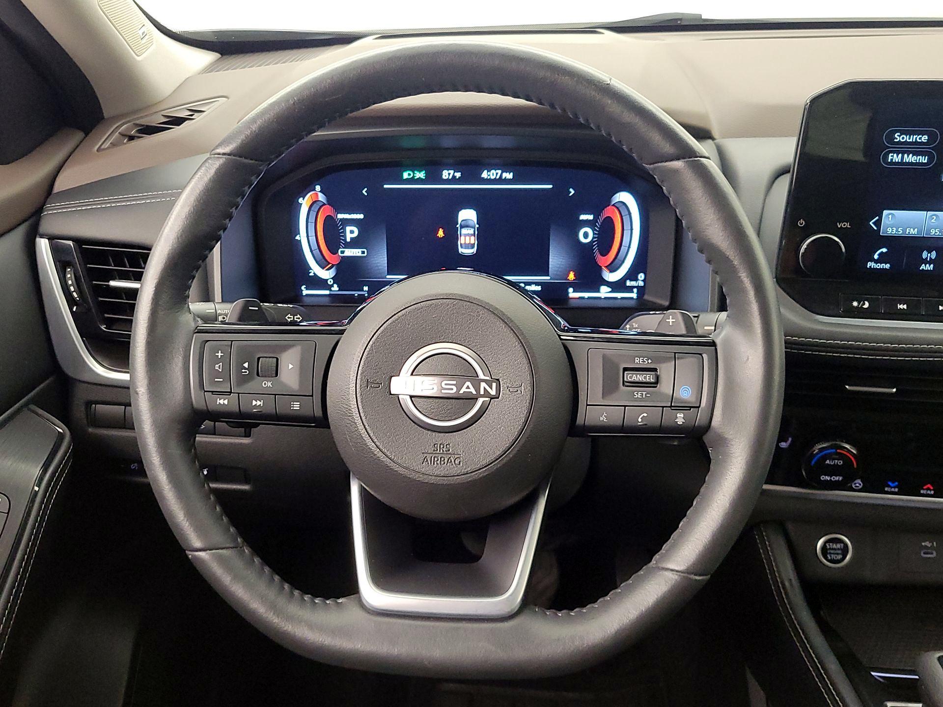 Thumbnail: 2023 Nissan Rogue - 10
