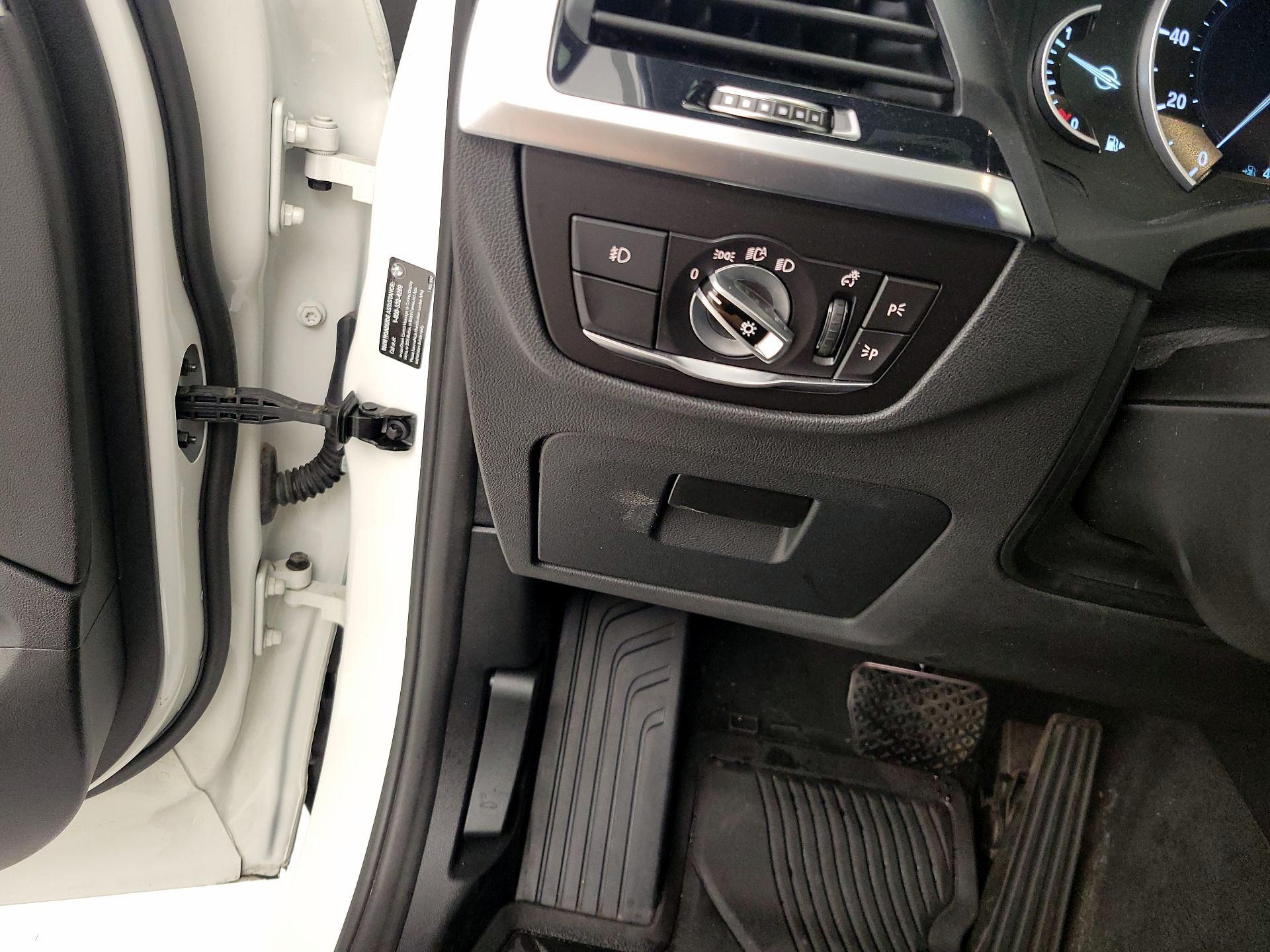 Thumbnail: 2021 BMW X3 - 13