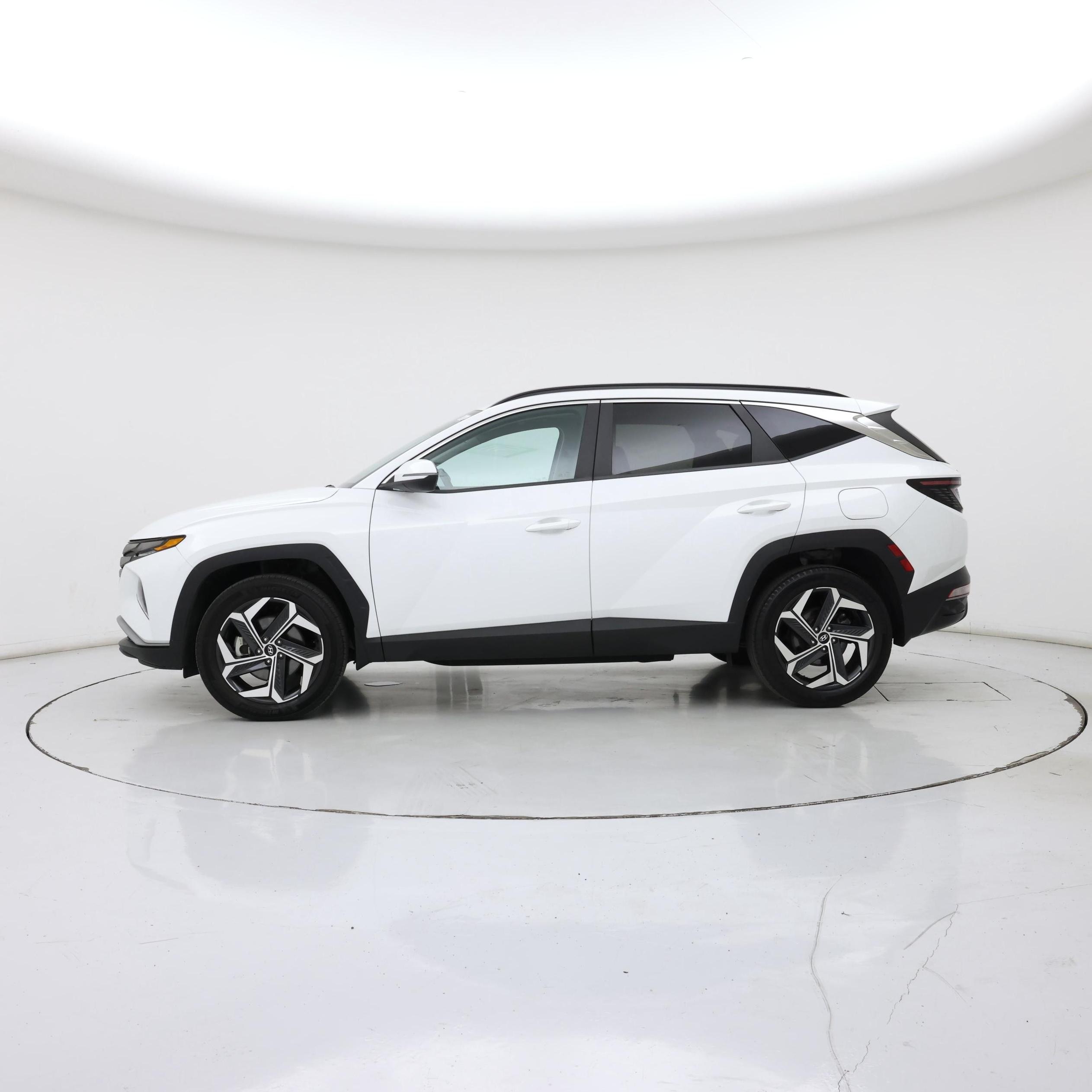 Thumbnail: 2022 Hyundai Tucson - 3