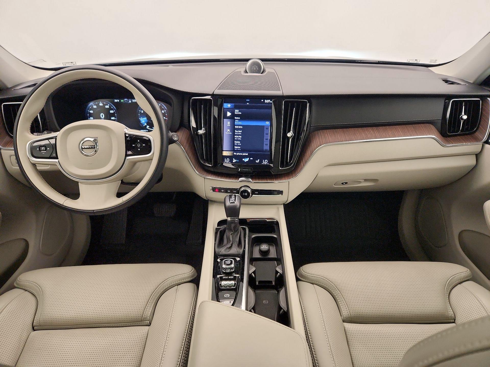 Thumbnail: 2020 Volvo XC60 - 9