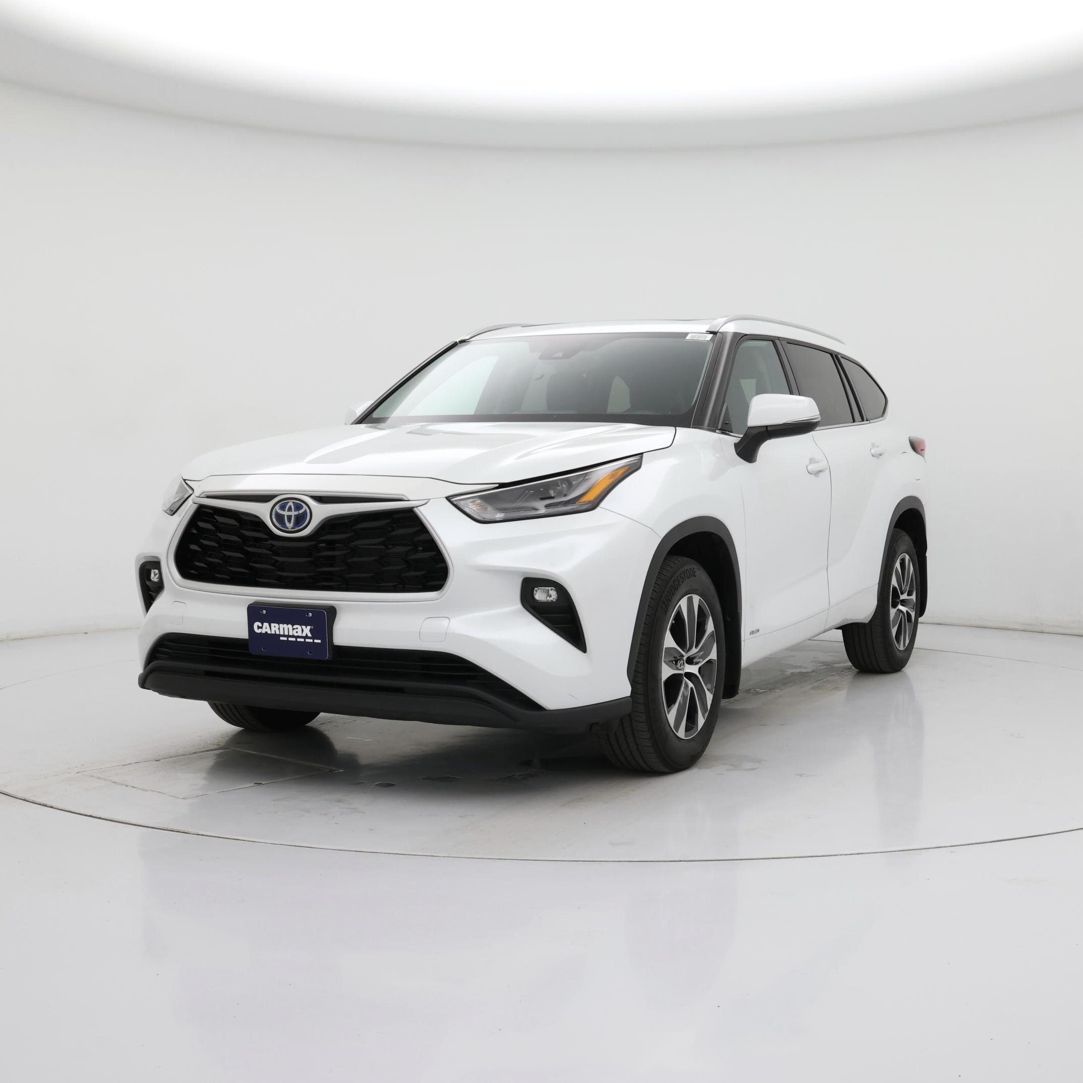 Thumbnail: 2022 Toyota Highlander - 4