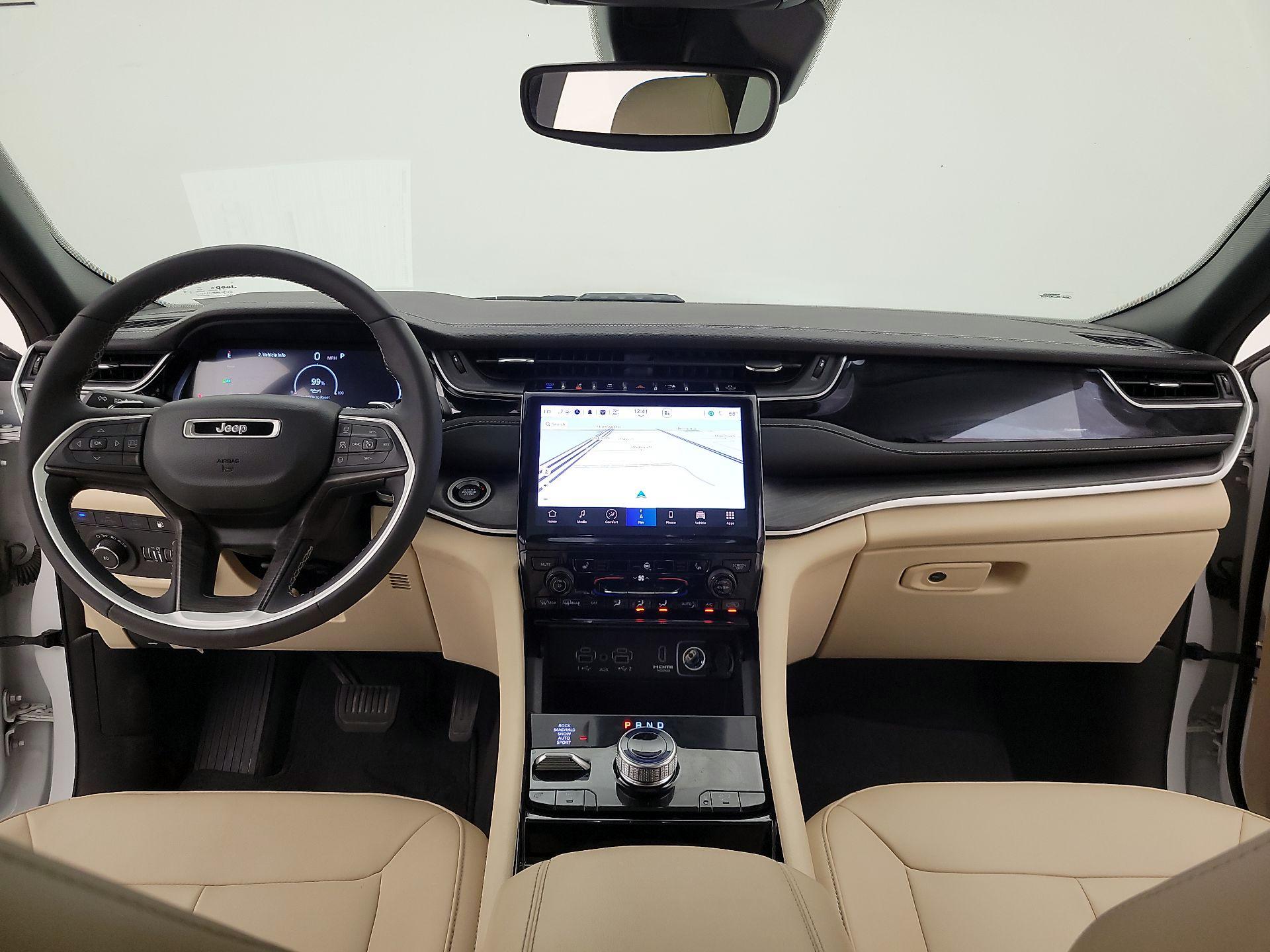 Thumbnail: 2023 Jeep Grand Cherokee - 9