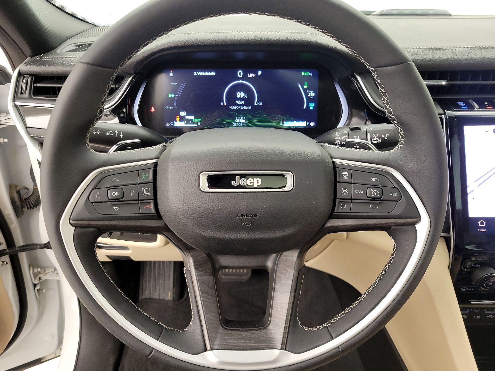 Thumbnail: 2023 Jeep Grand Cherokee - 10