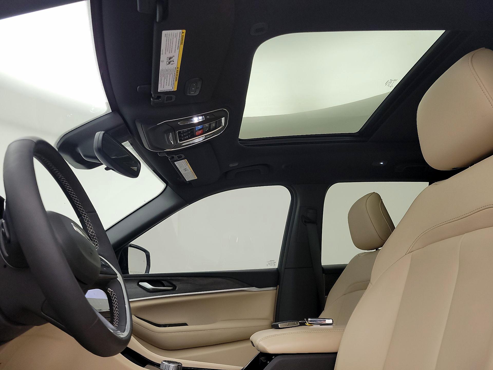 Thumbnail: 2023 Jeep Grand Cherokee - 20