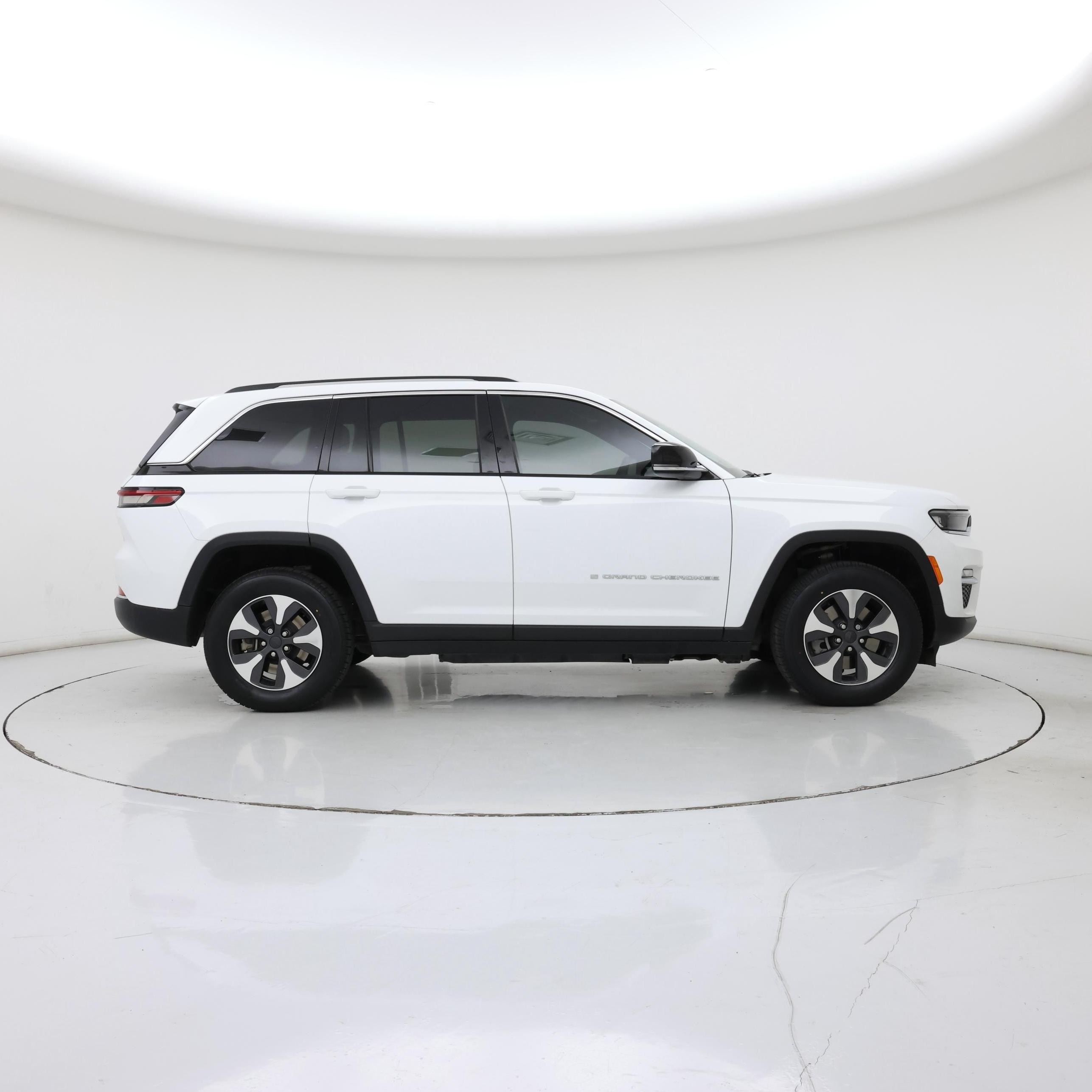 Thumbnail: 2023 Jeep Grand Cherokee - 7