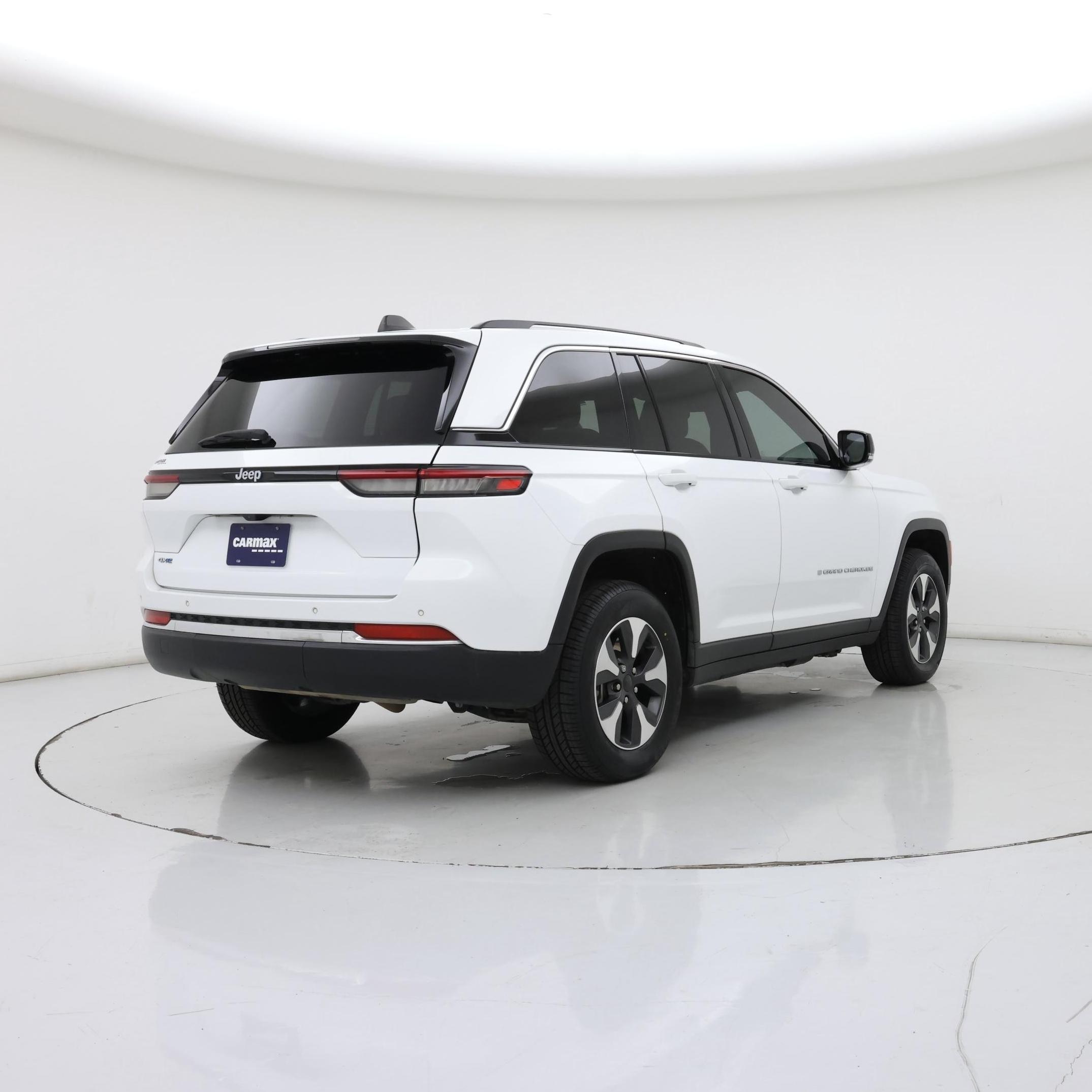 Thumbnail: 2023 Jeep Grand Cherokee - 8