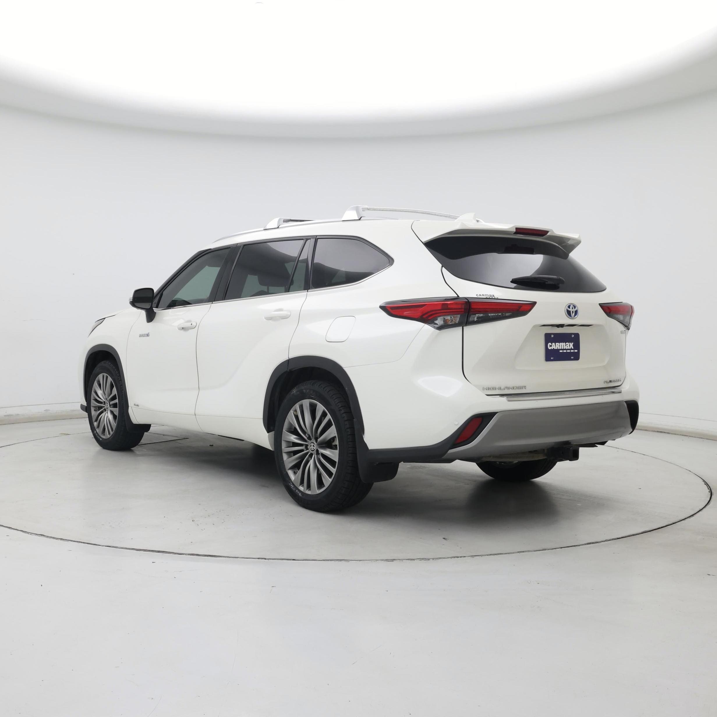 Thumbnail: 2021 Toyota Highlander - 2