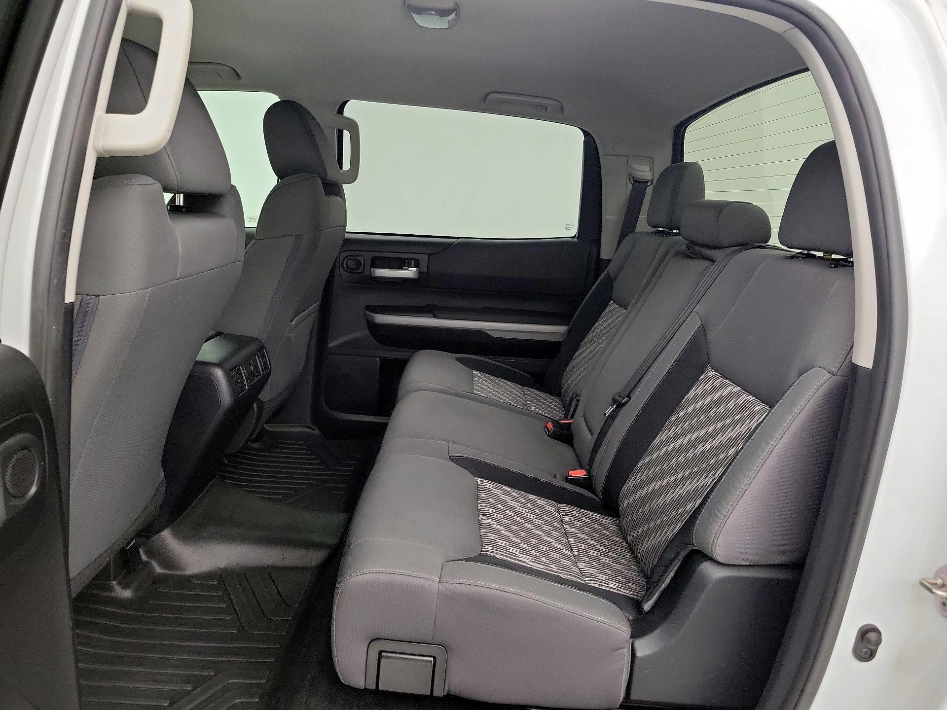 Thumbnail: 2019 Toyota Tundra - 19