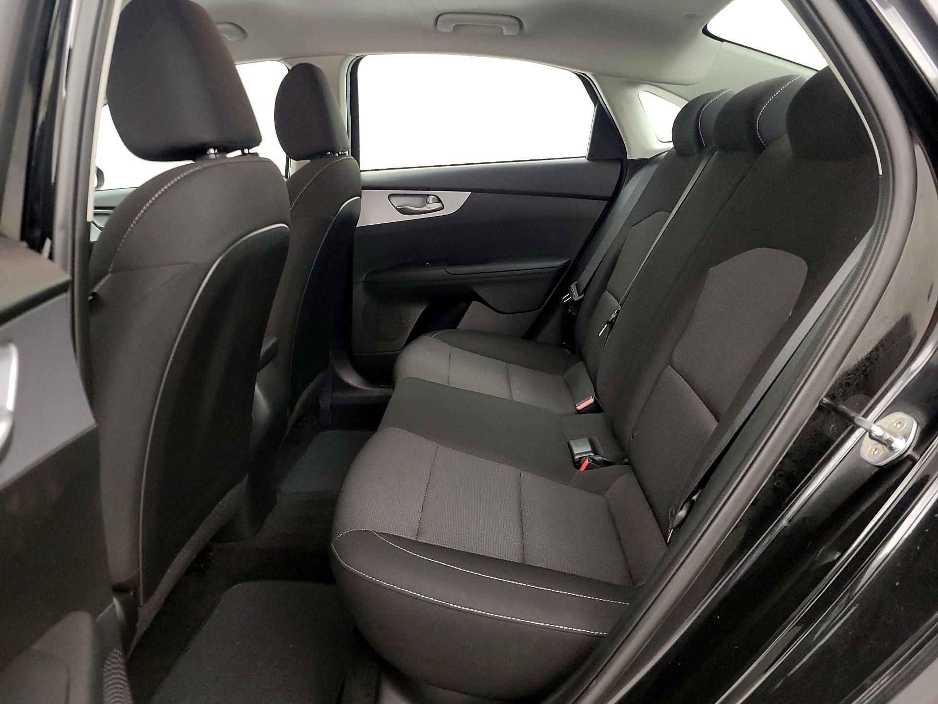 Thumbnail: 2023 Kia Forte - 19