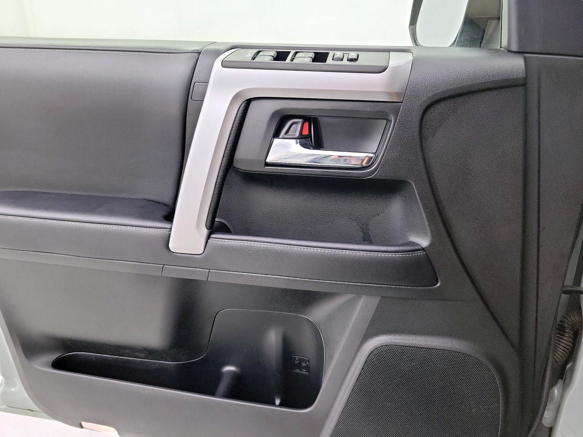 Thumbnail: 2023 Toyota 4Runner - 12