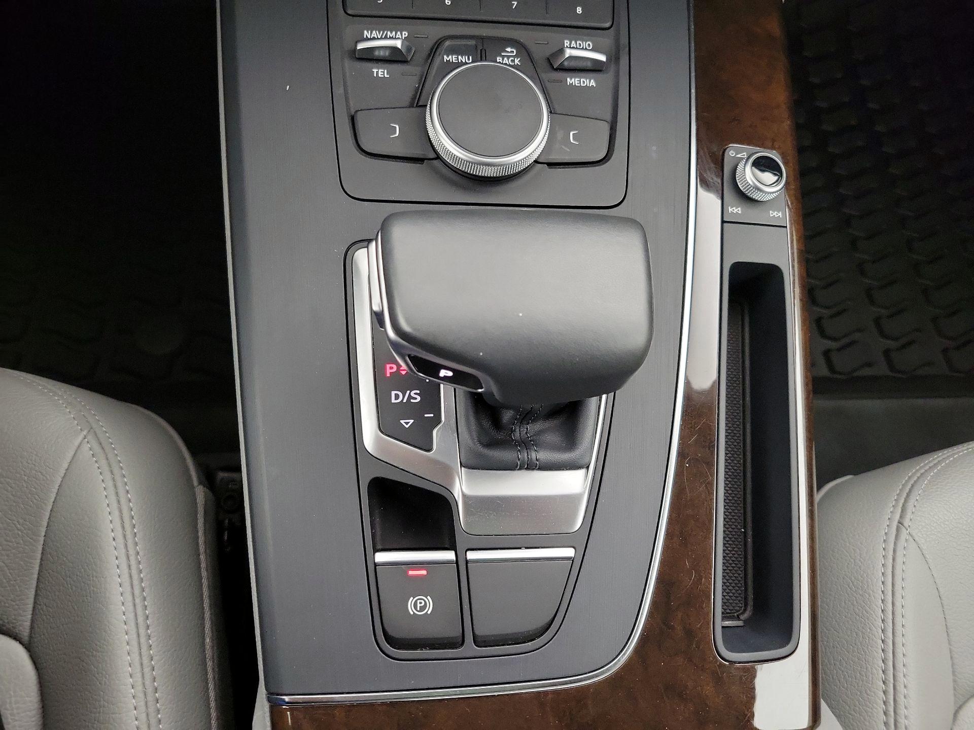 Thumbnail: 2019 Audi Q5 - 17