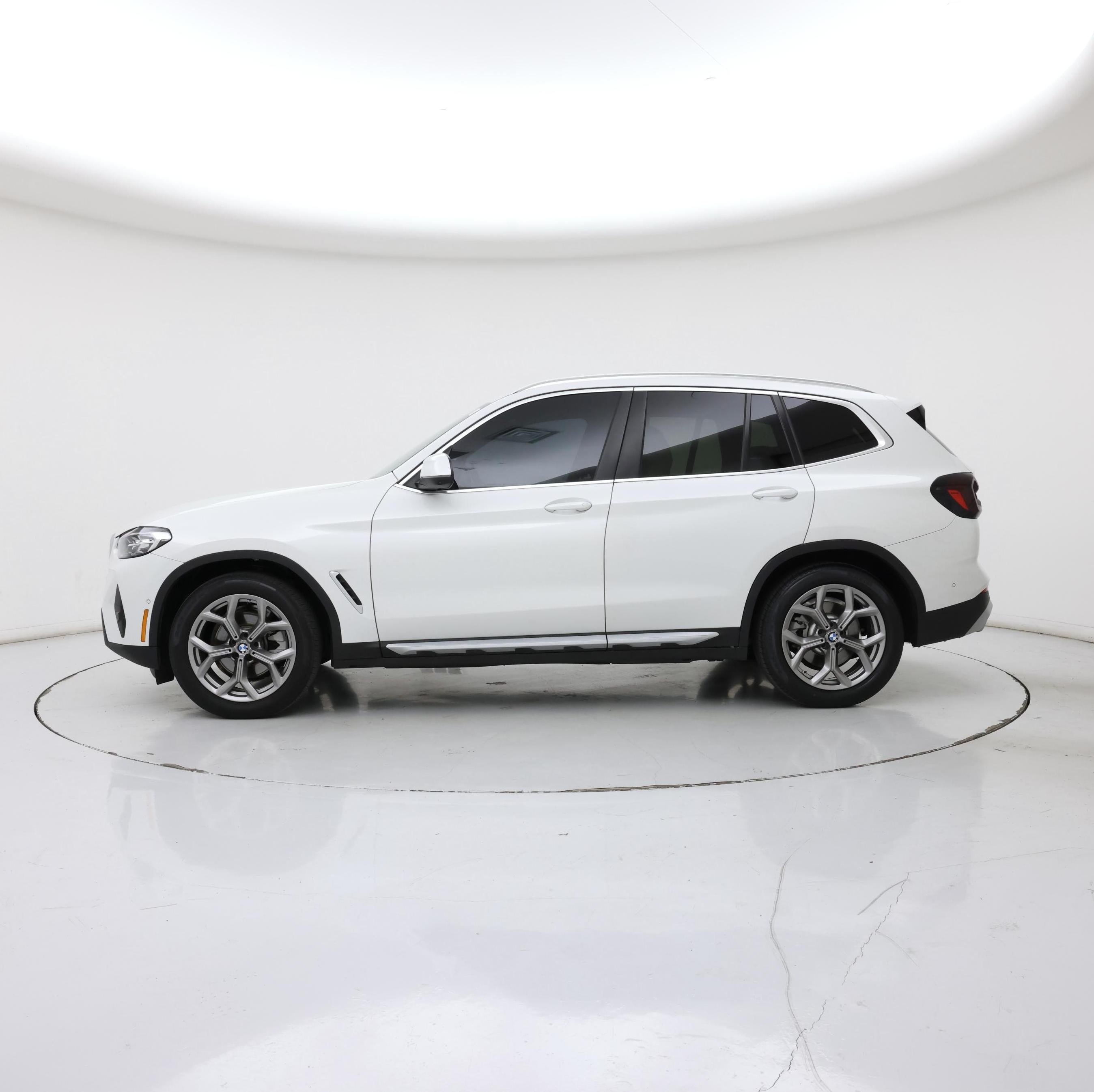 Thumbnail: 2023 BMW X3 - 3