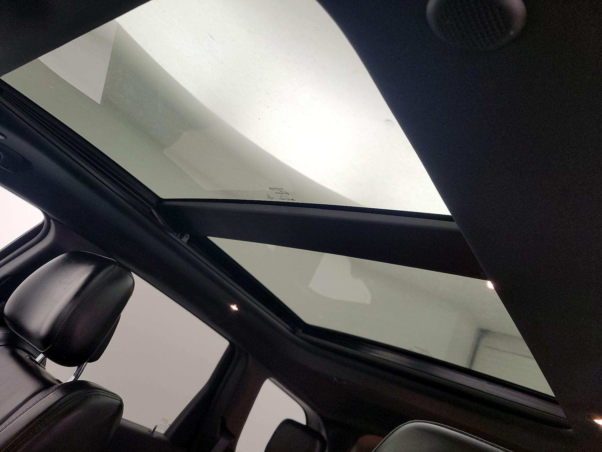 Thumbnail: 2021 Jeep Grand Cherokee - 20