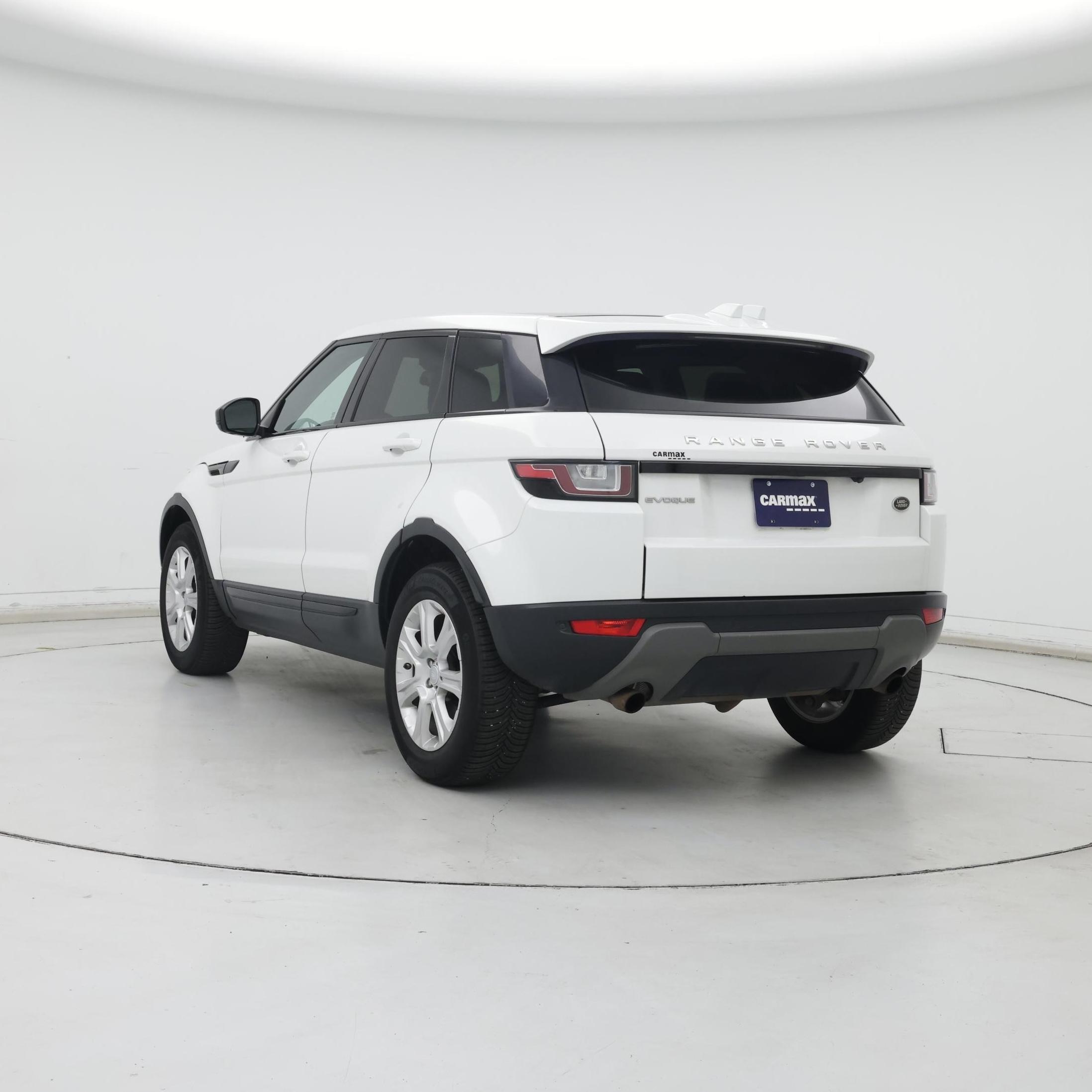 Thumbnail: 2017 Land Rover Range Rover Evoque - 2