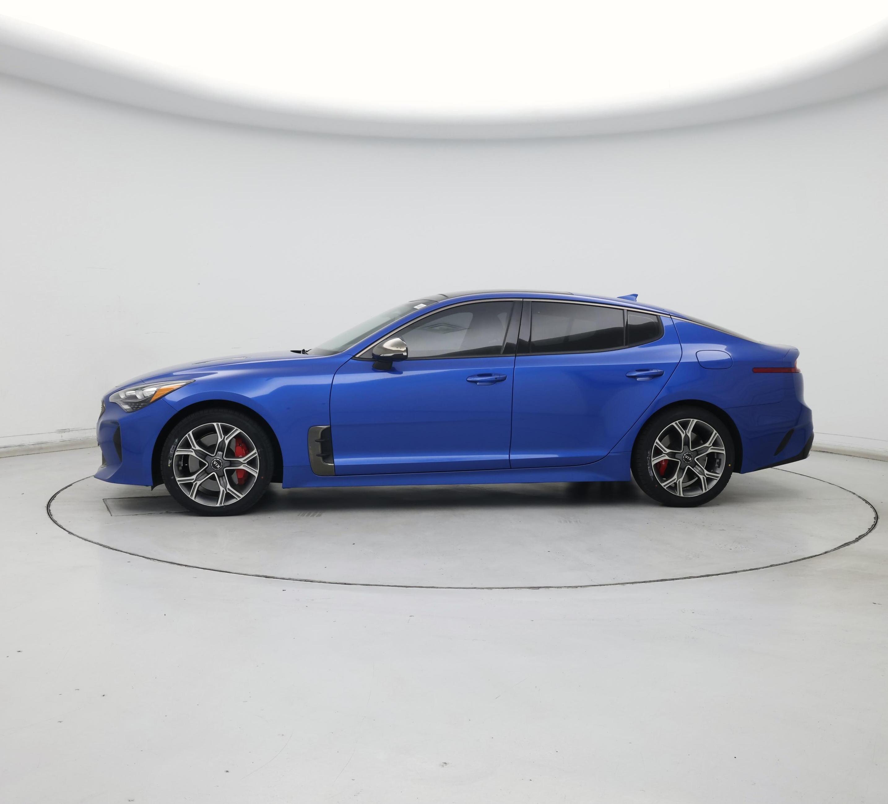 Thumbnail: 2019 Kia Stinger - 3