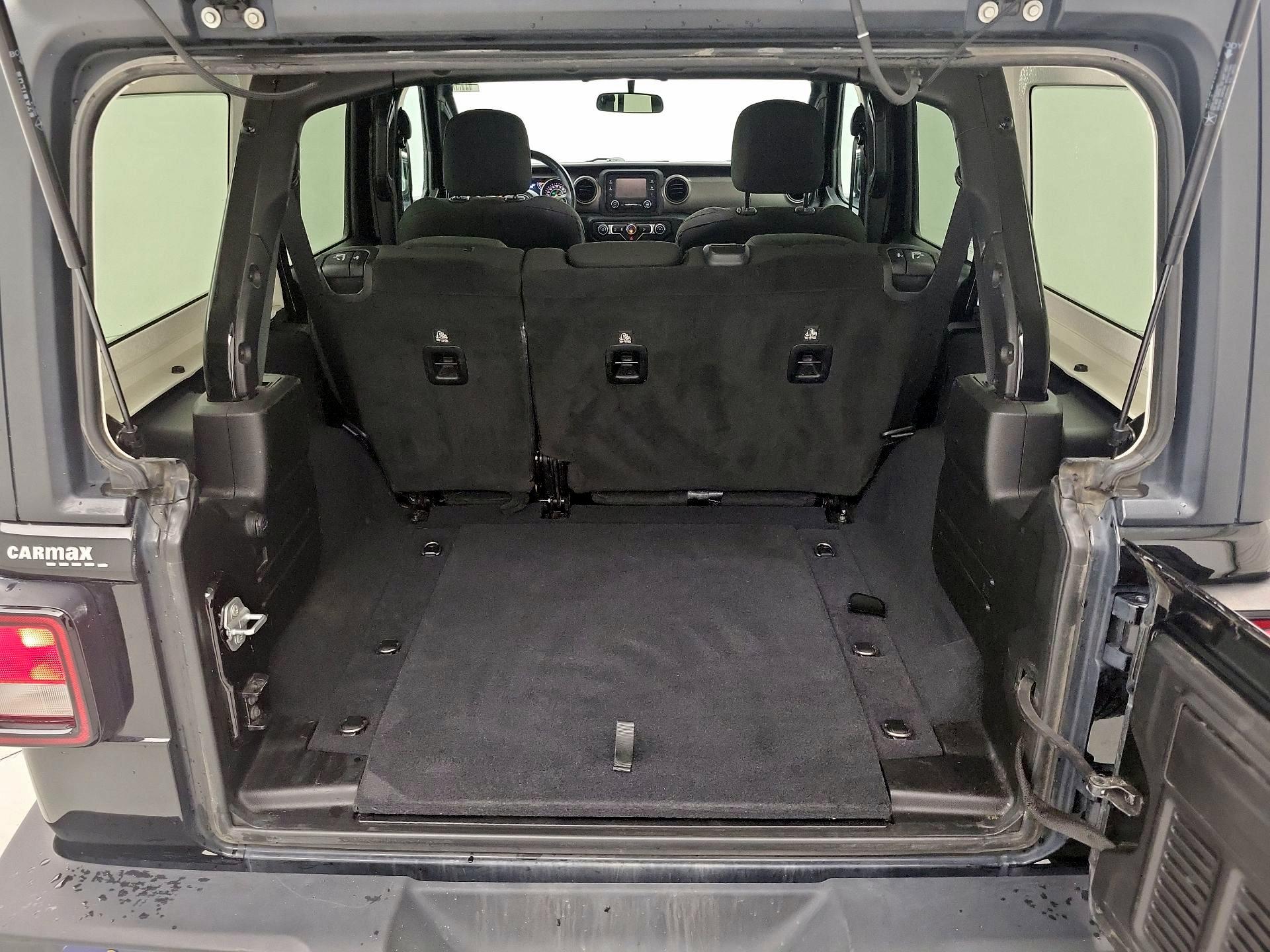 Thumbnail: 2019 Jeep Wrangler - 20