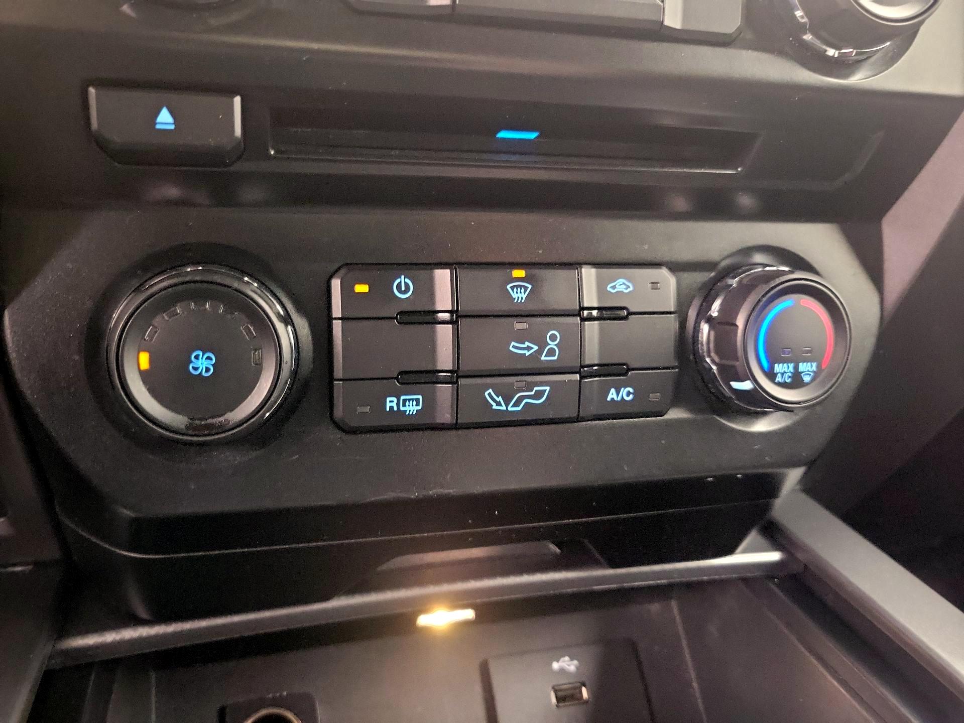 Thumbnail: 2016 Ford F-150 - 16