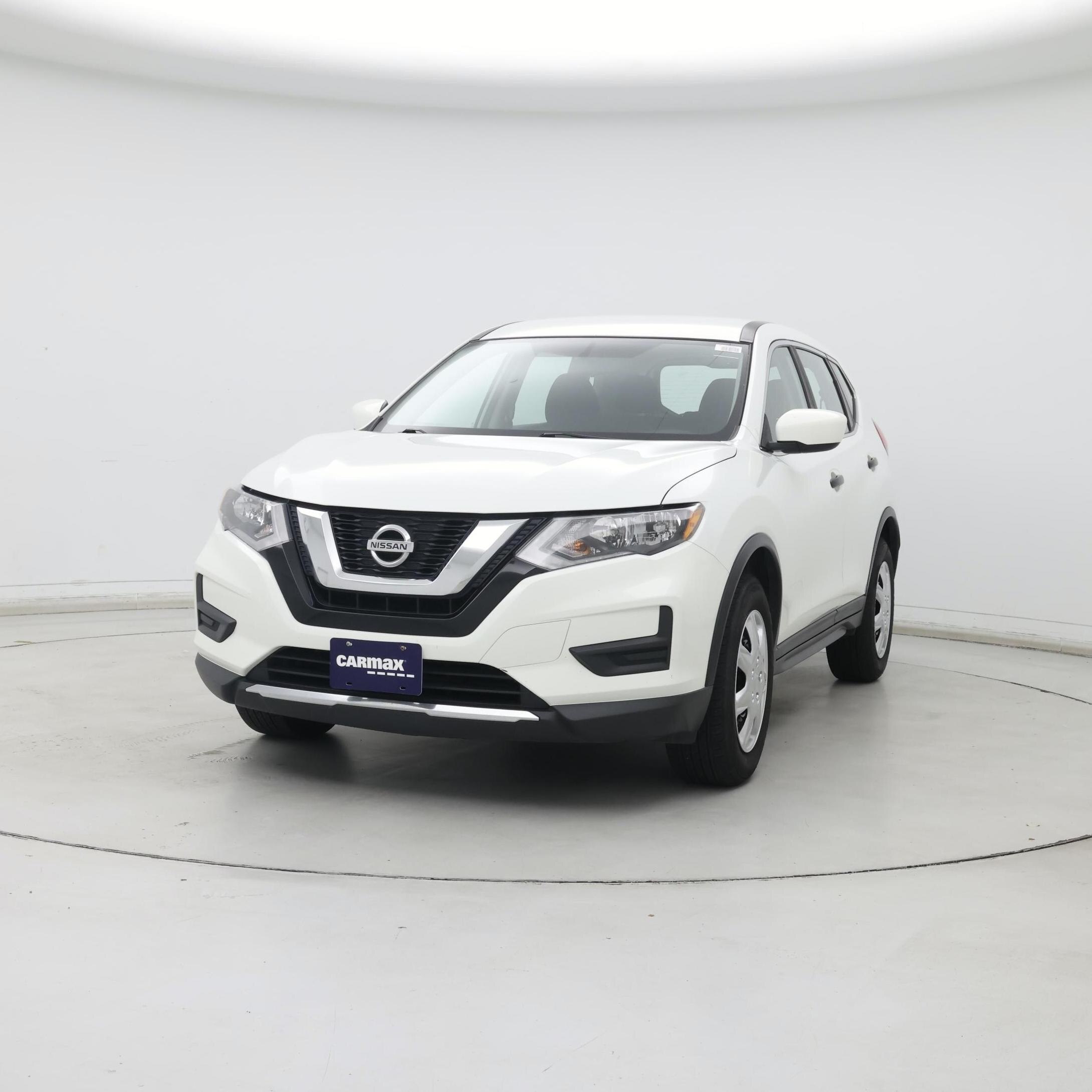 Thumbnail: 2017 Nissan Rogue - 4
