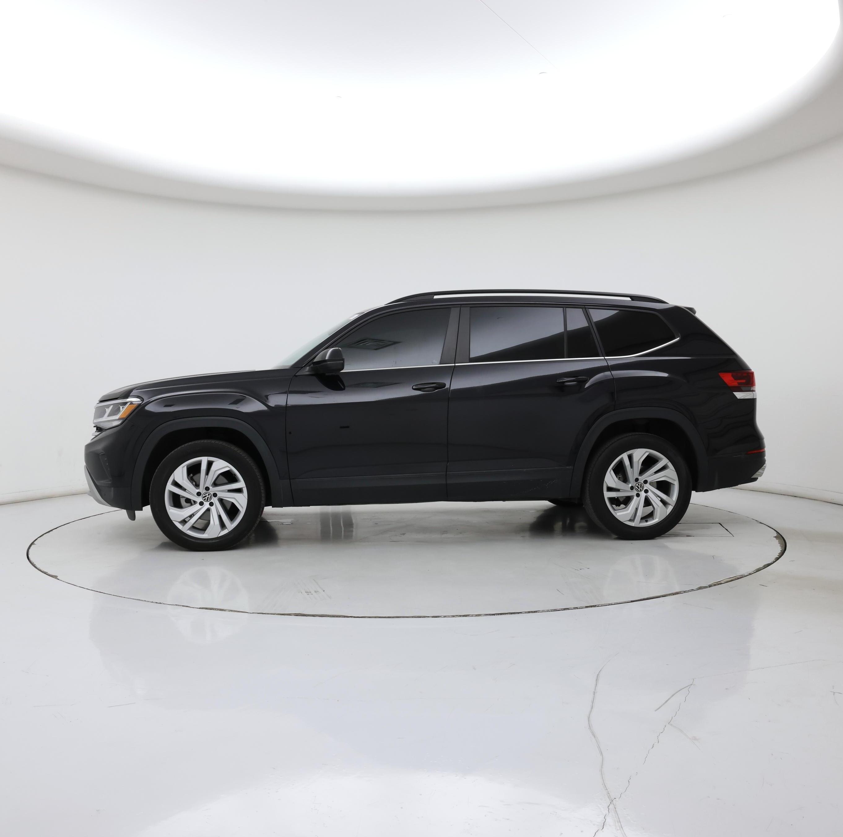 Thumbnail: 2022 Volkswagen Atlas - 3