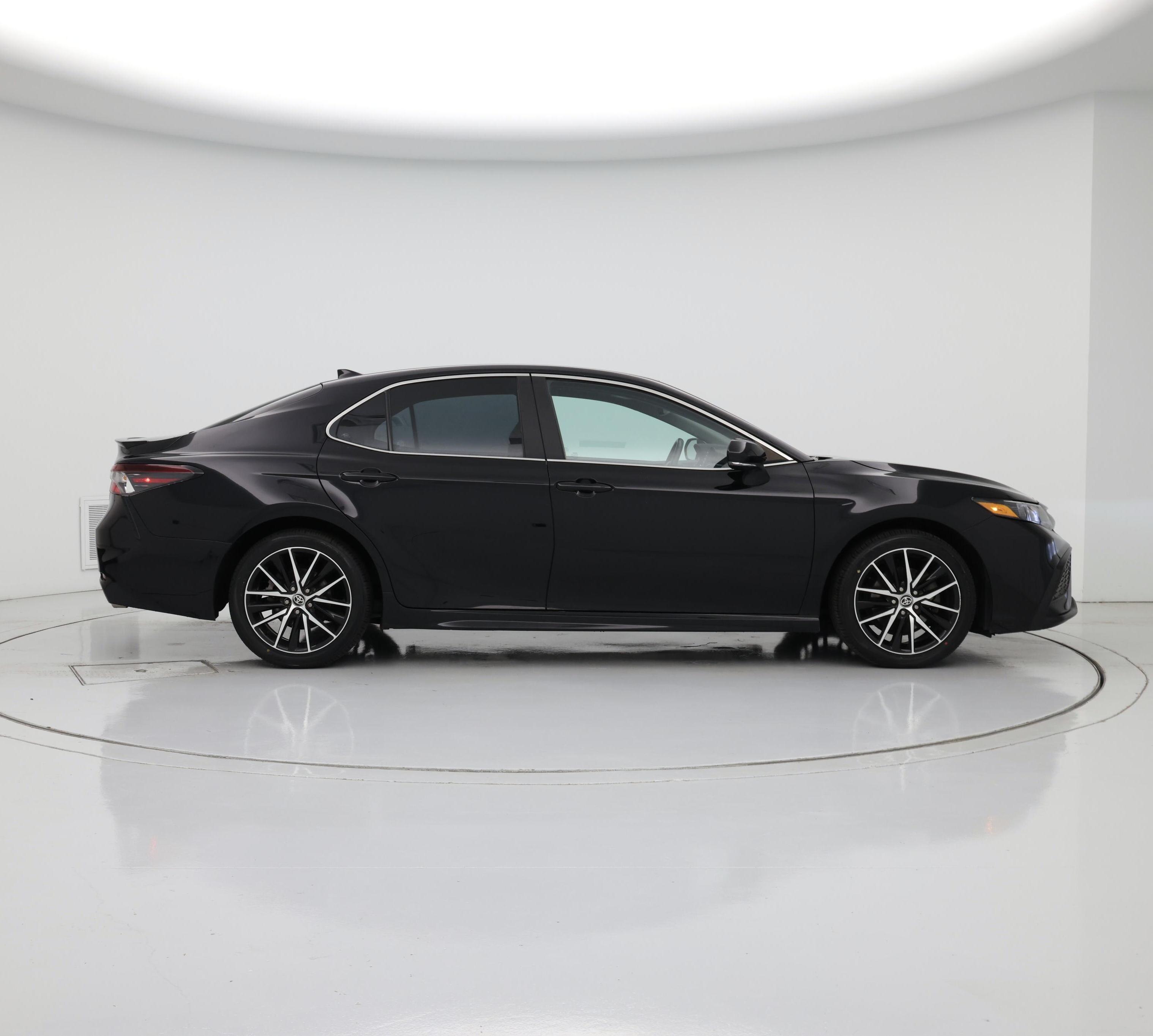 Thumbnail: 2021 Toyota Camry - 7