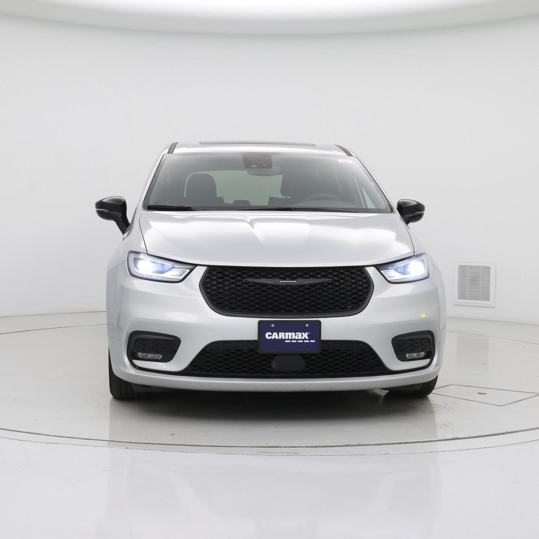 Thumbnail: 2023 Chrysler Pacifica - 5