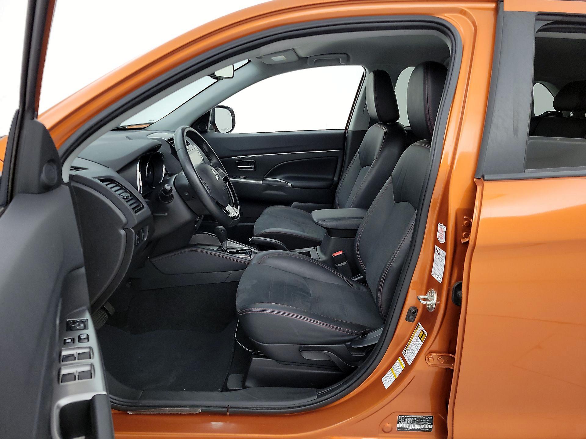 Thumbnail: 2023 Mitsubishi Outlander Sport - 11