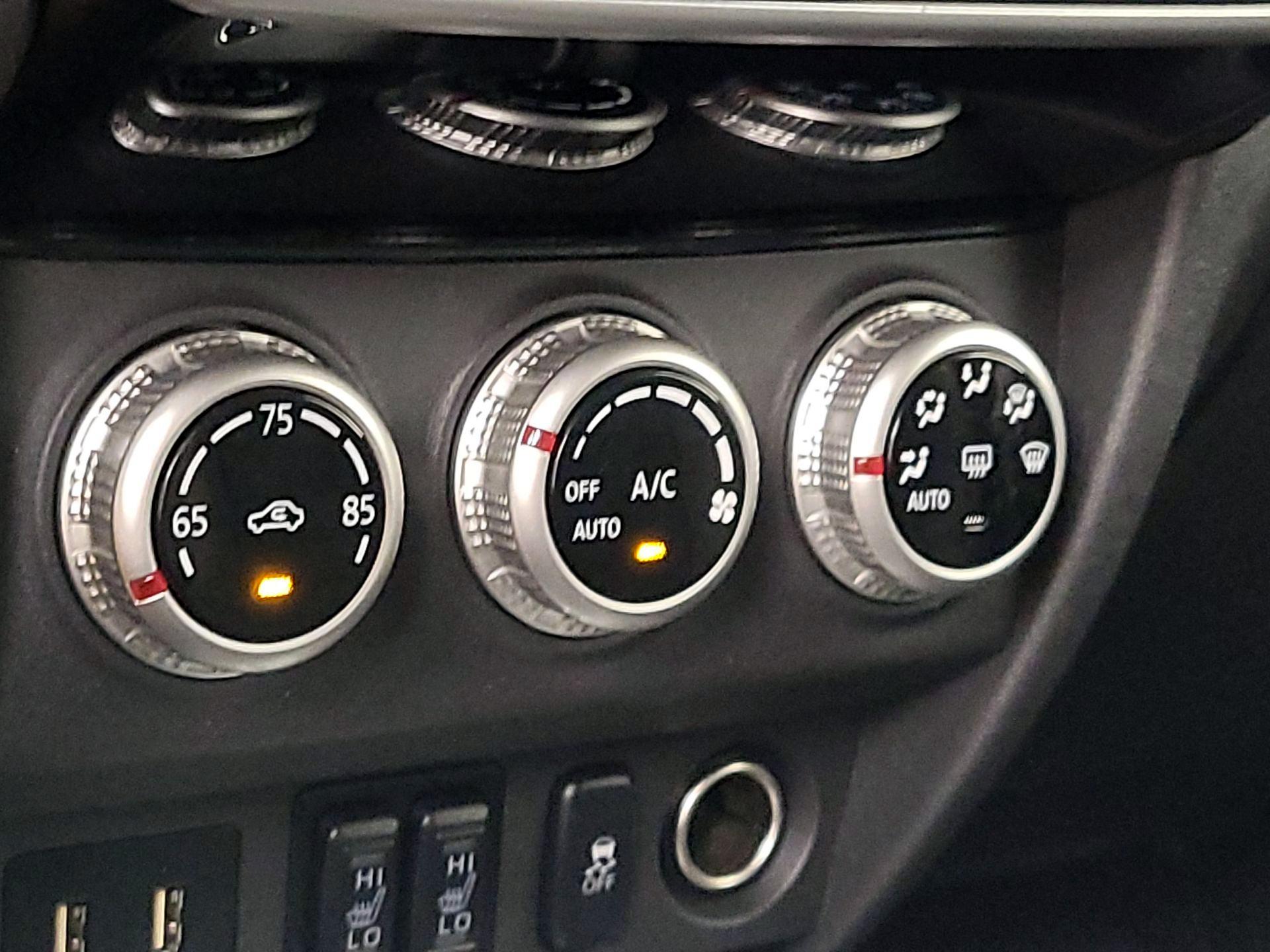 Thumbnail: 2023 Mitsubishi Outlander Sport - 16