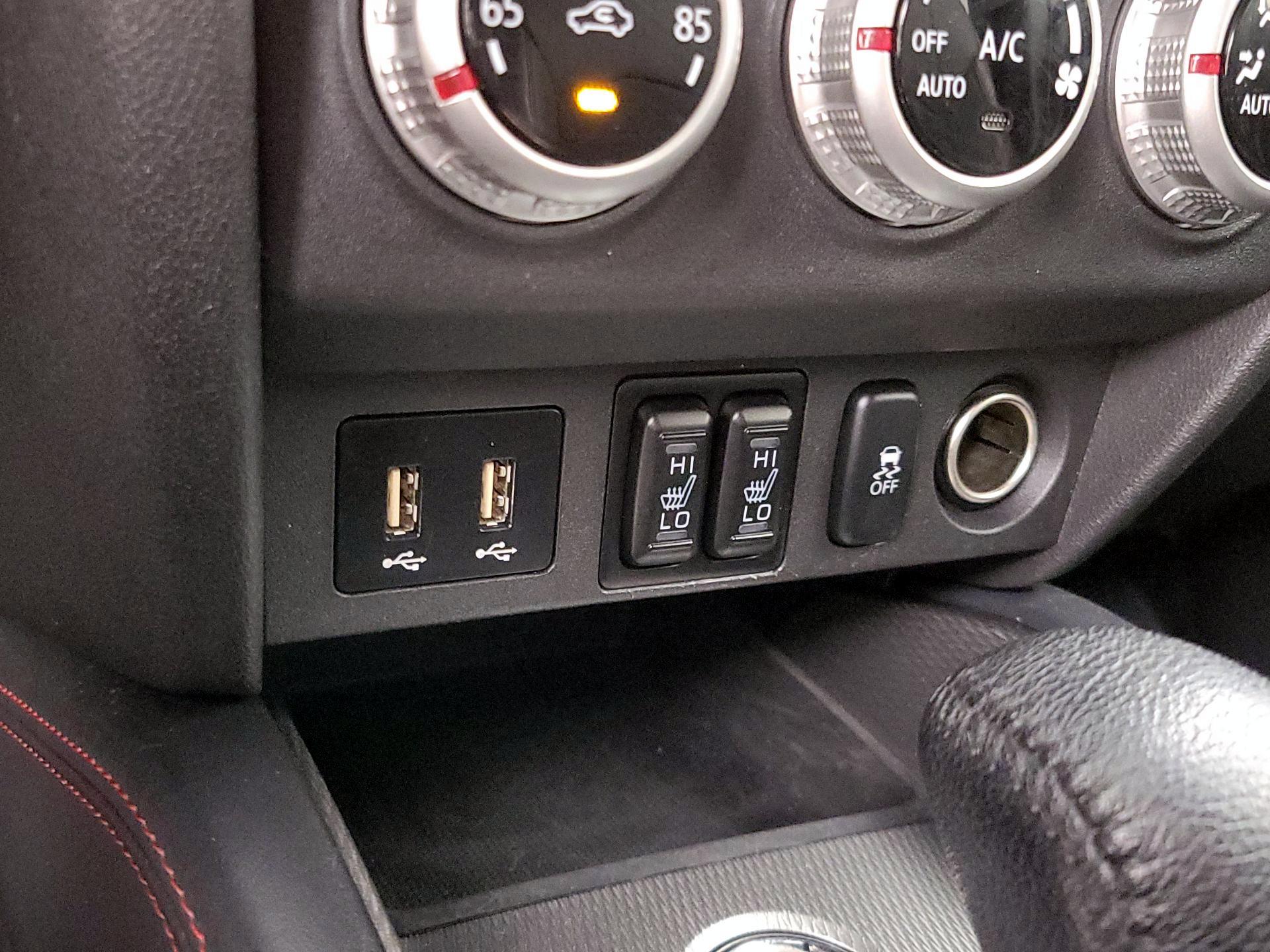 Thumbnail: 2023 Mitsubishi Outlander Sport - 18