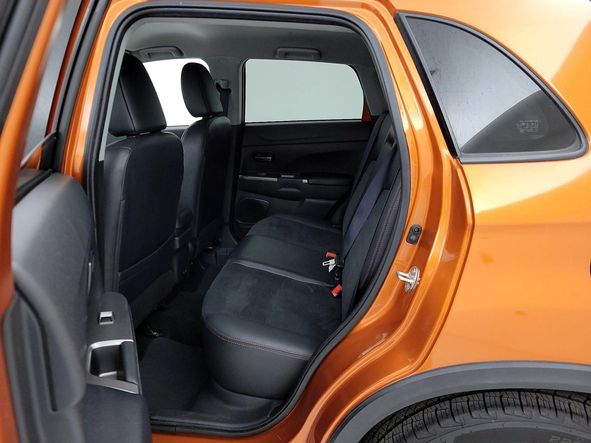 Thumbnail: 2023 Mitsubishi Outlander Sport - 19