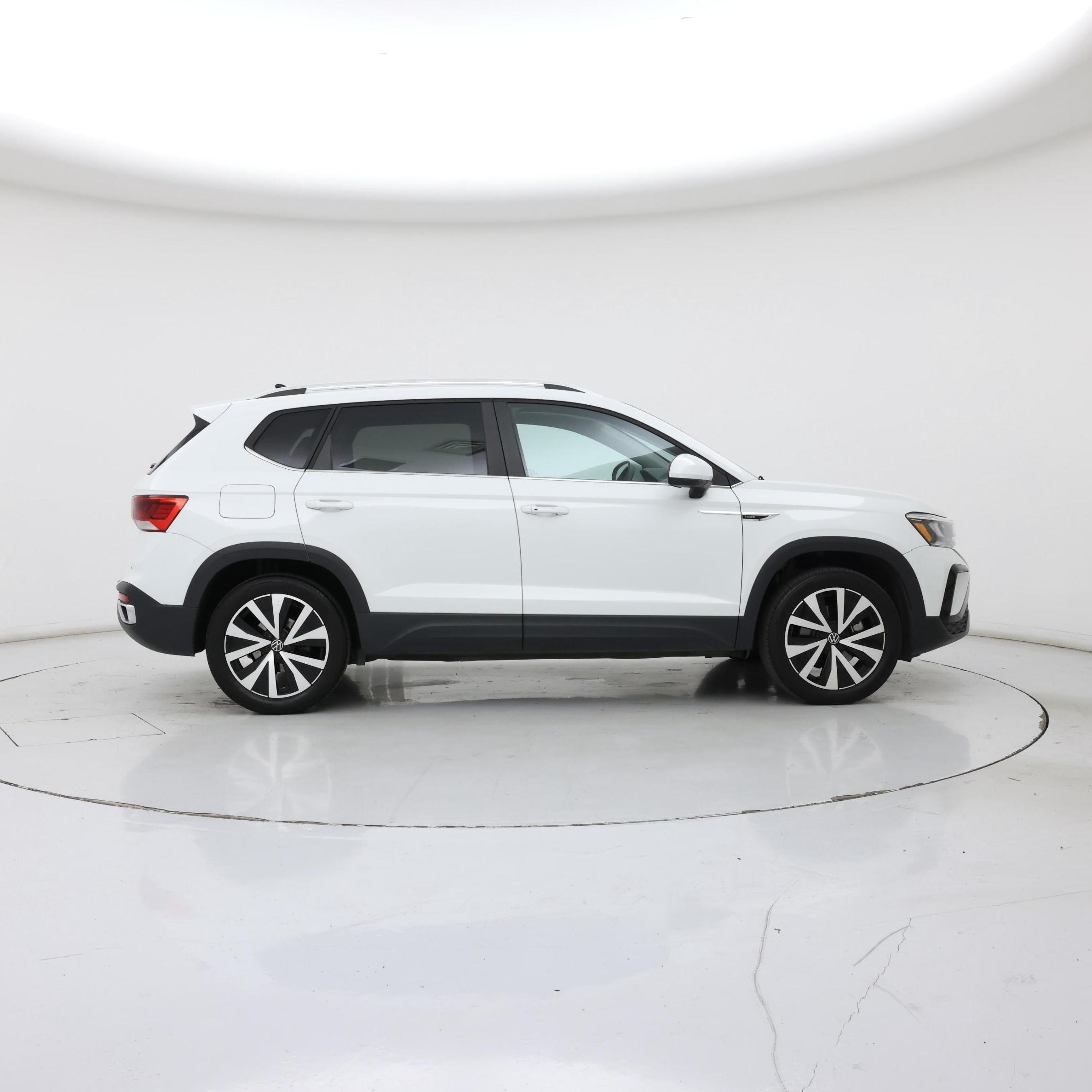 Thumbnail: 2022 Volkswagen Taos - 7