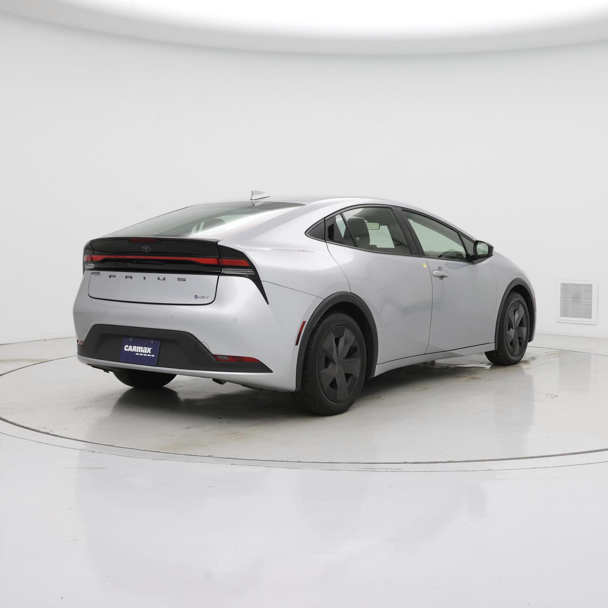 Thumbnail: 2023 Toyota Prius - 8