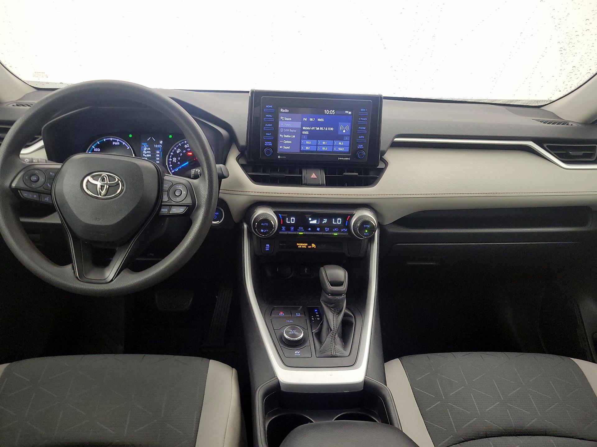 Thumbnail: 2021 Toyota RAV4 - 9