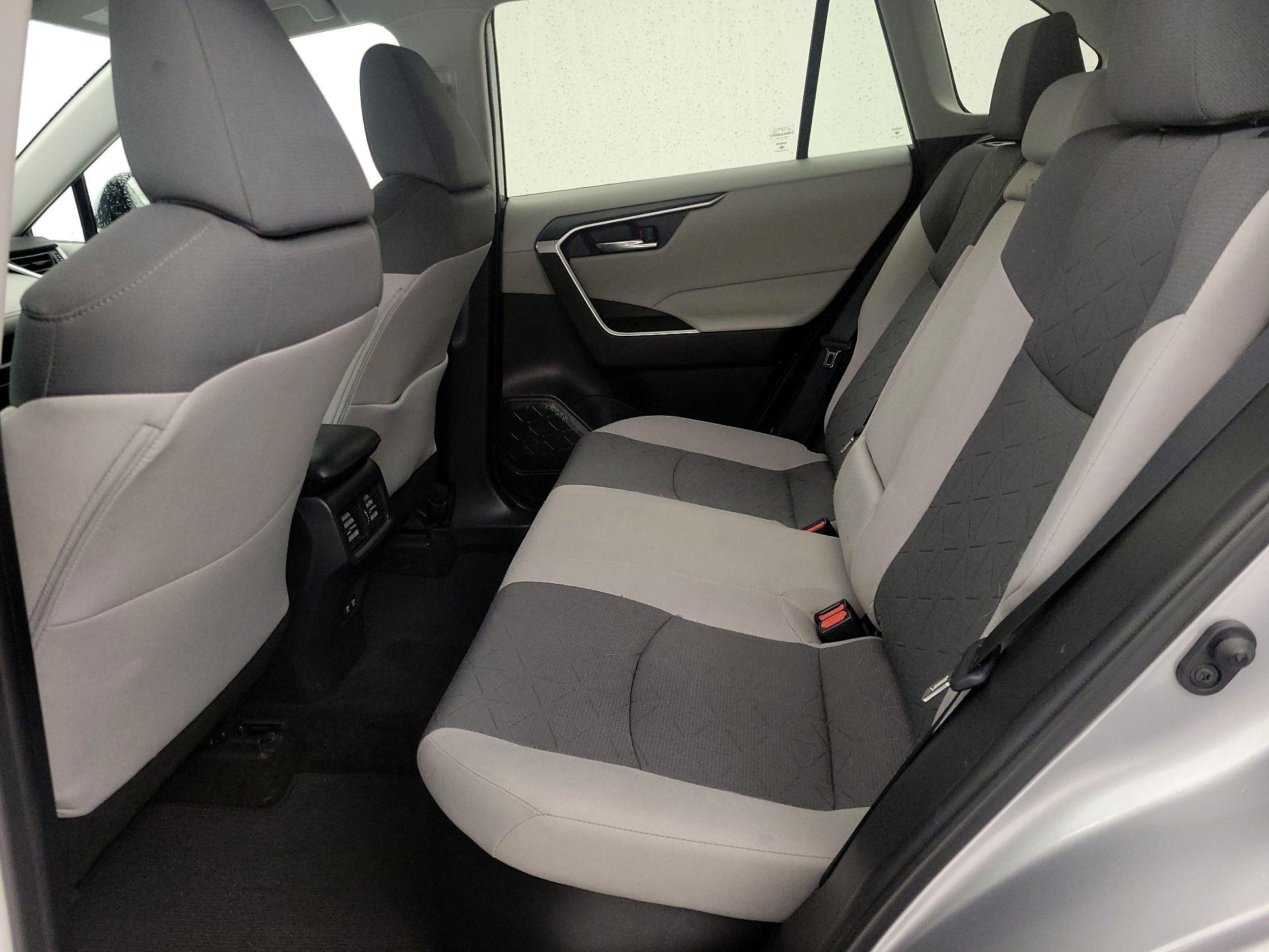 Thumbnail: 2021 Toyota RAV4 - 19