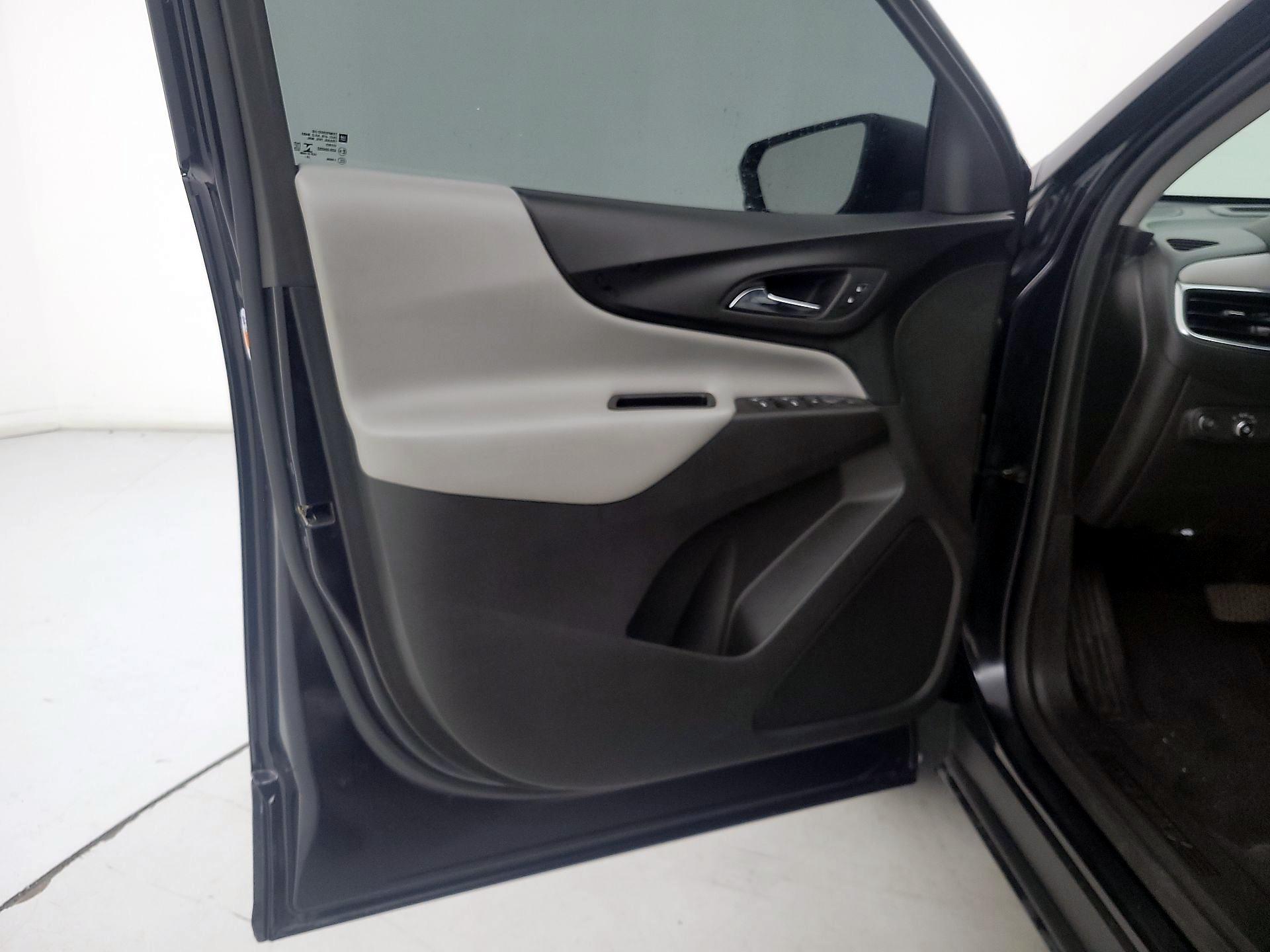 Thumbnail: 2021 Chevrolet Equinox - 12