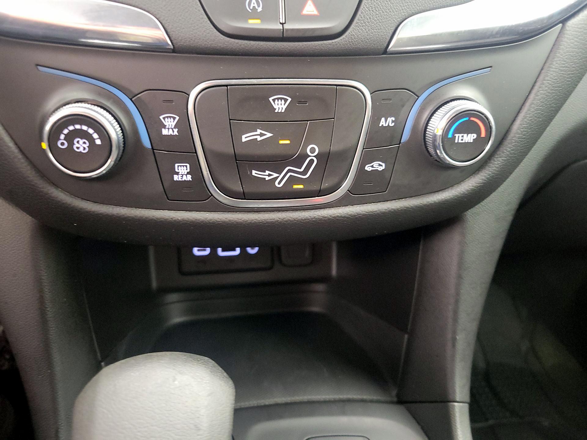 Thumbnail: 2023 Chevrolet Equinox - 16