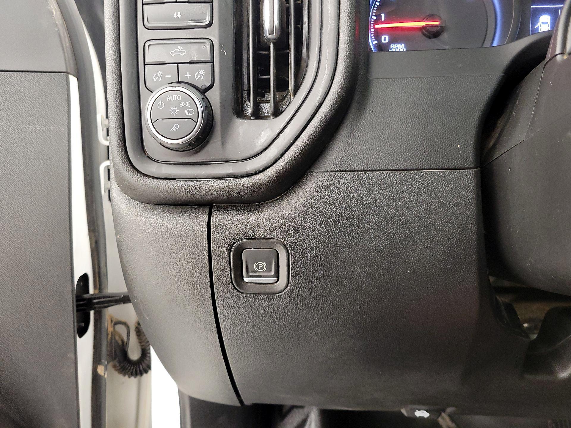 Thumbnail: 2022 Chevrolet Silverado 2500 - 13