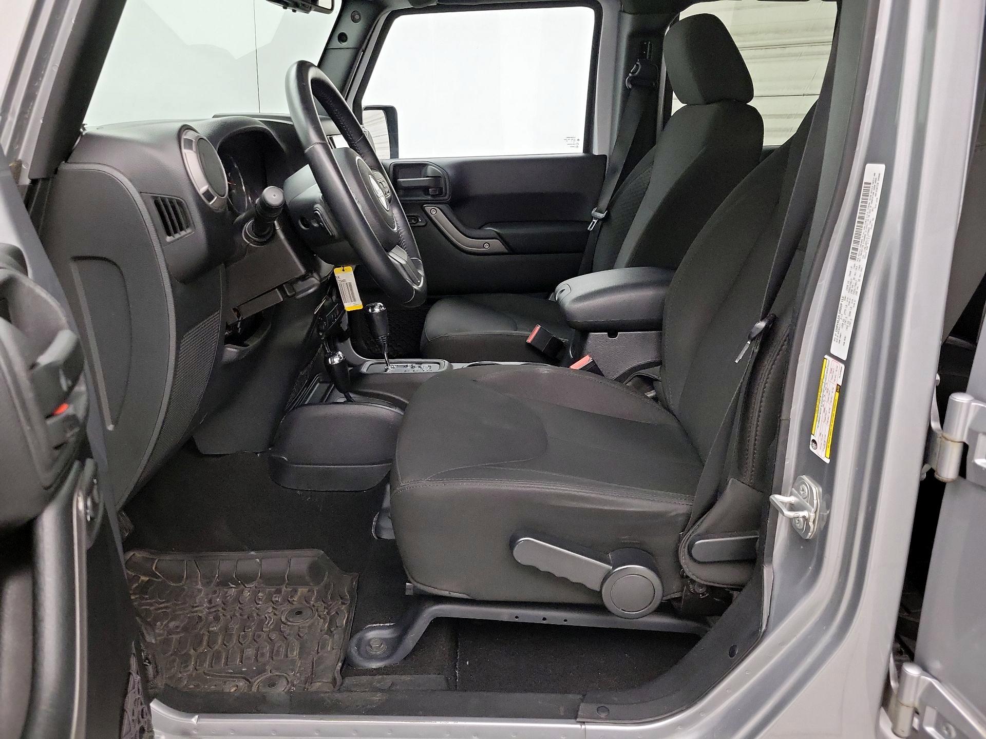 Thumbnail: 2014 Jeep Wrangler - 11