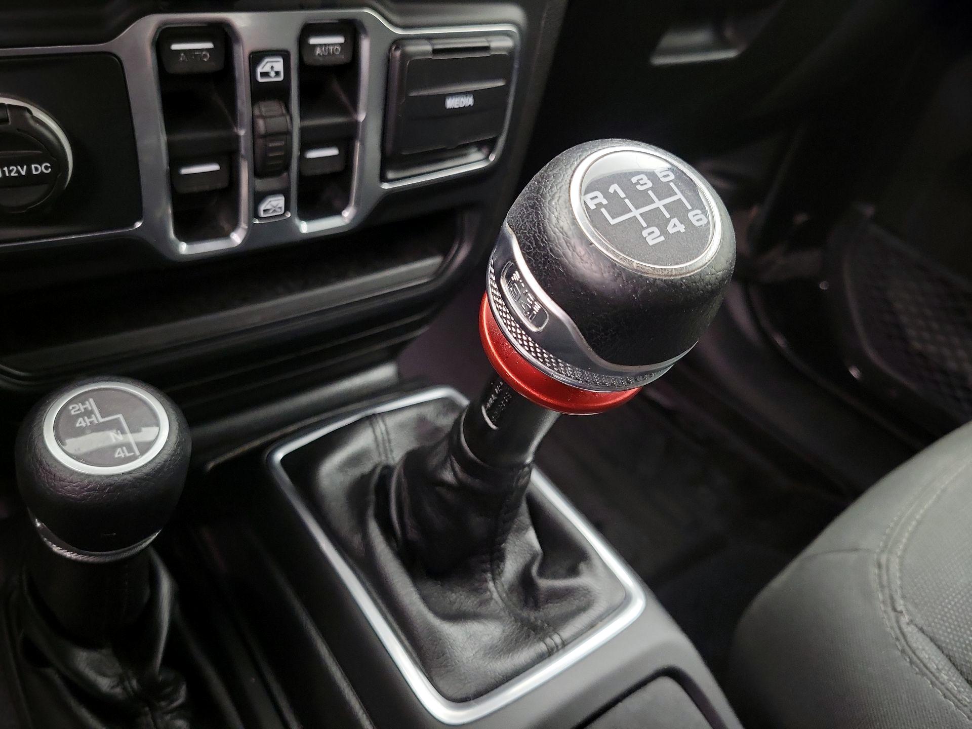 Thumbnail: 2018 Jeep Wrangler - 18