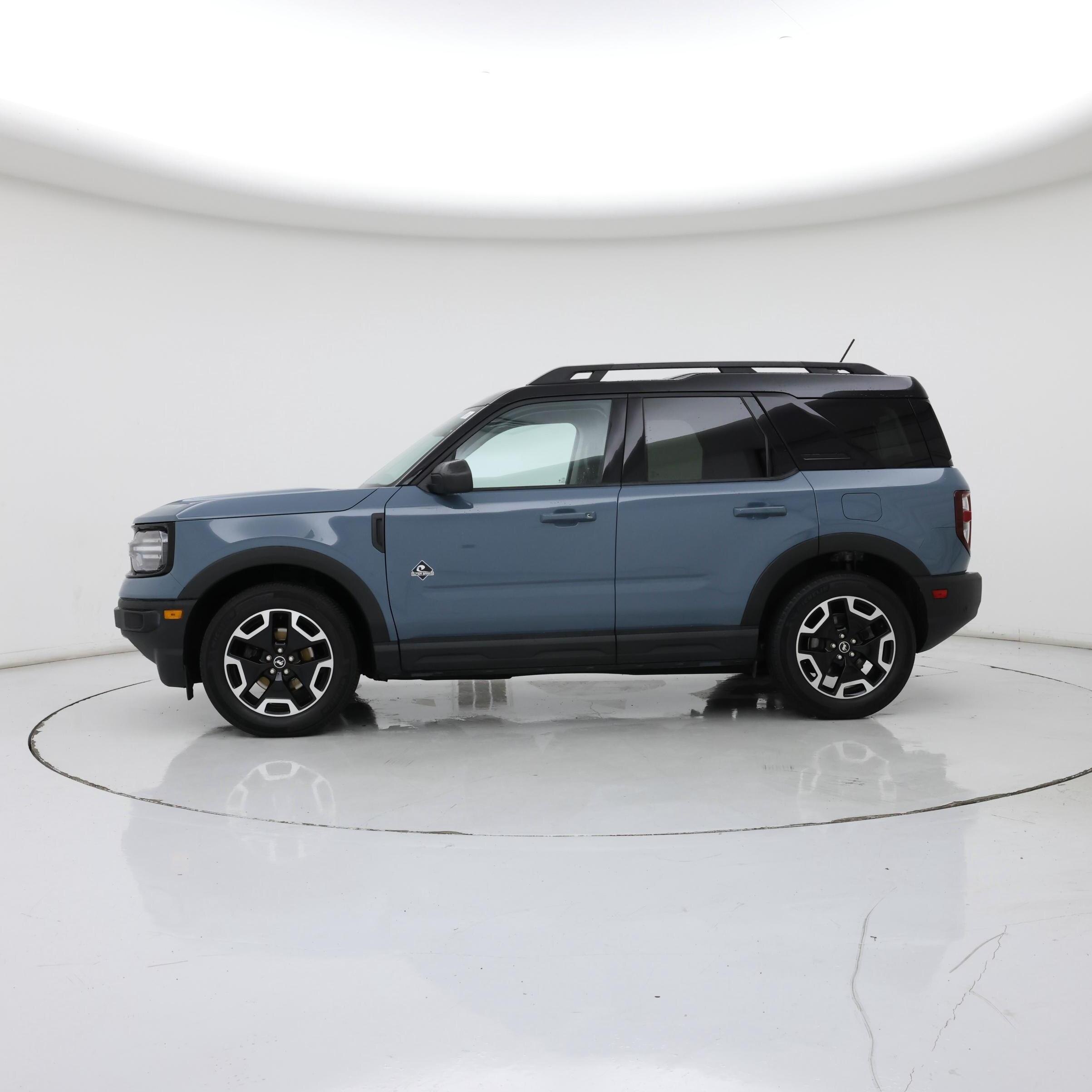 Thumbnail: 2022 Ford Bronco Sport - 3