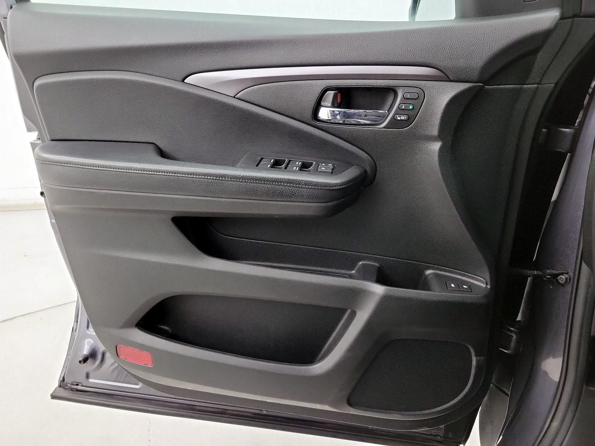 Thumbnail: 2021 Honda Pilot - 12