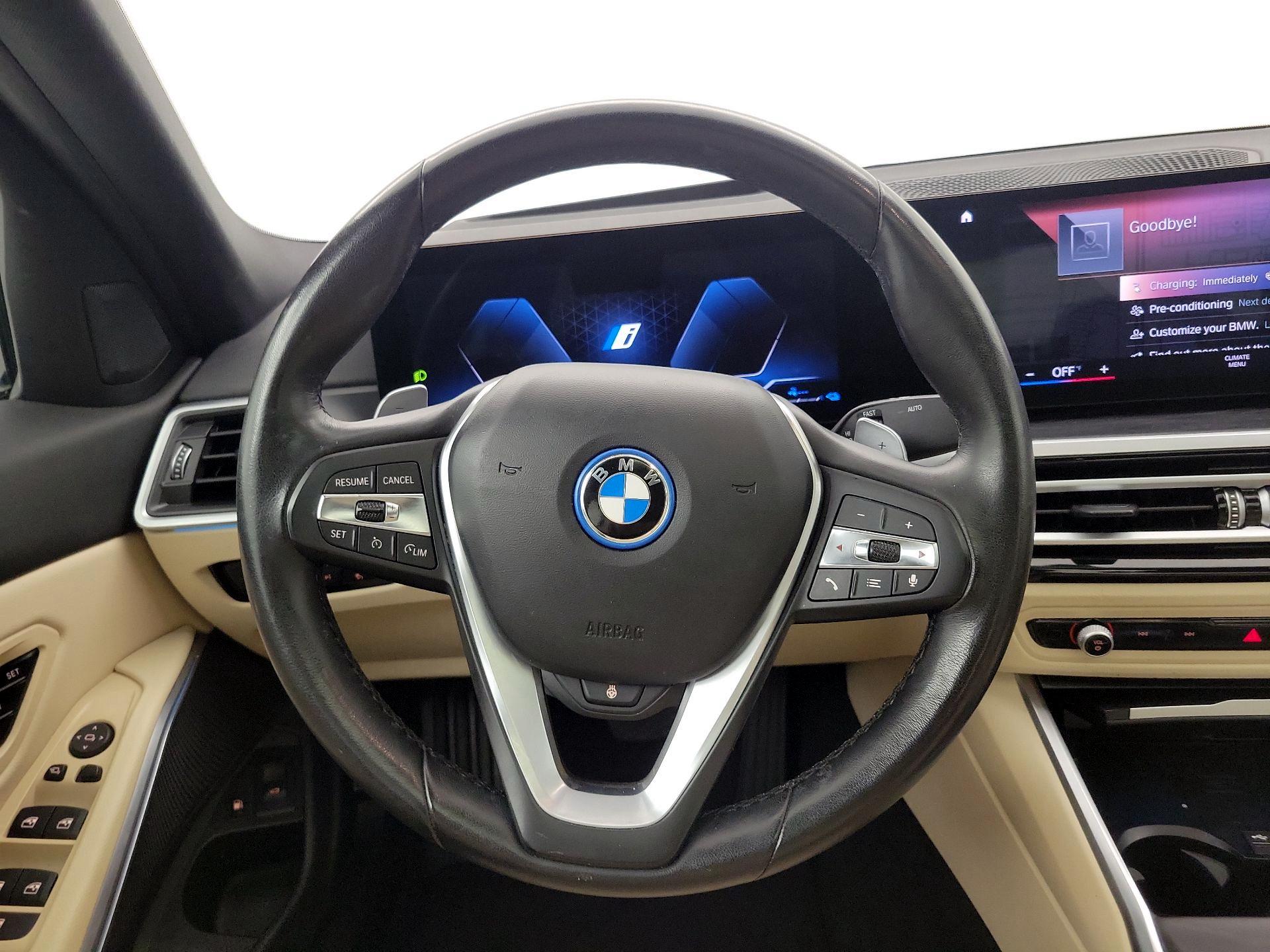 Thumbnail: 2023 BMW 3 Series - 10