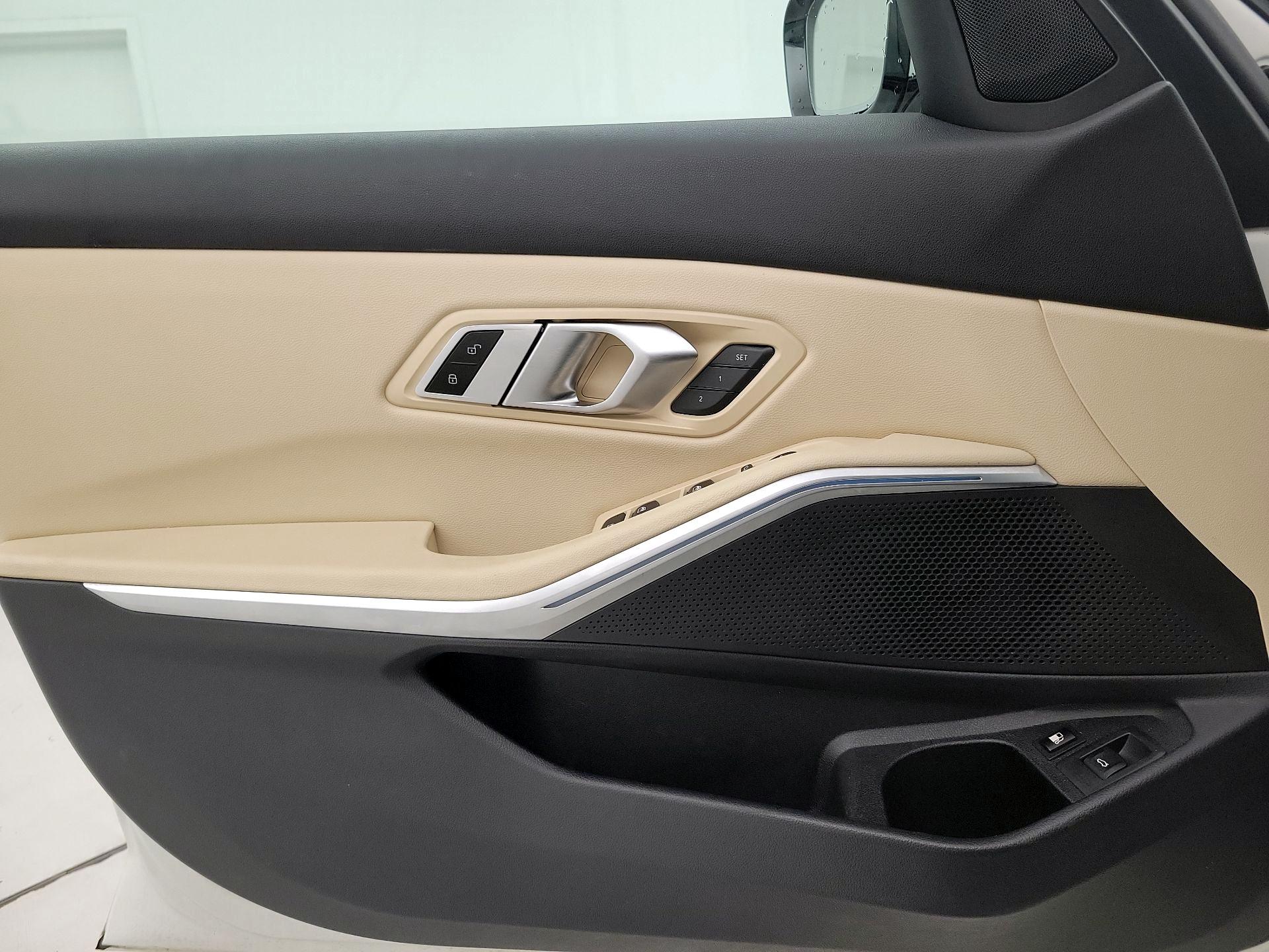Thumbnail: 2023 BMW 3 Series - 12