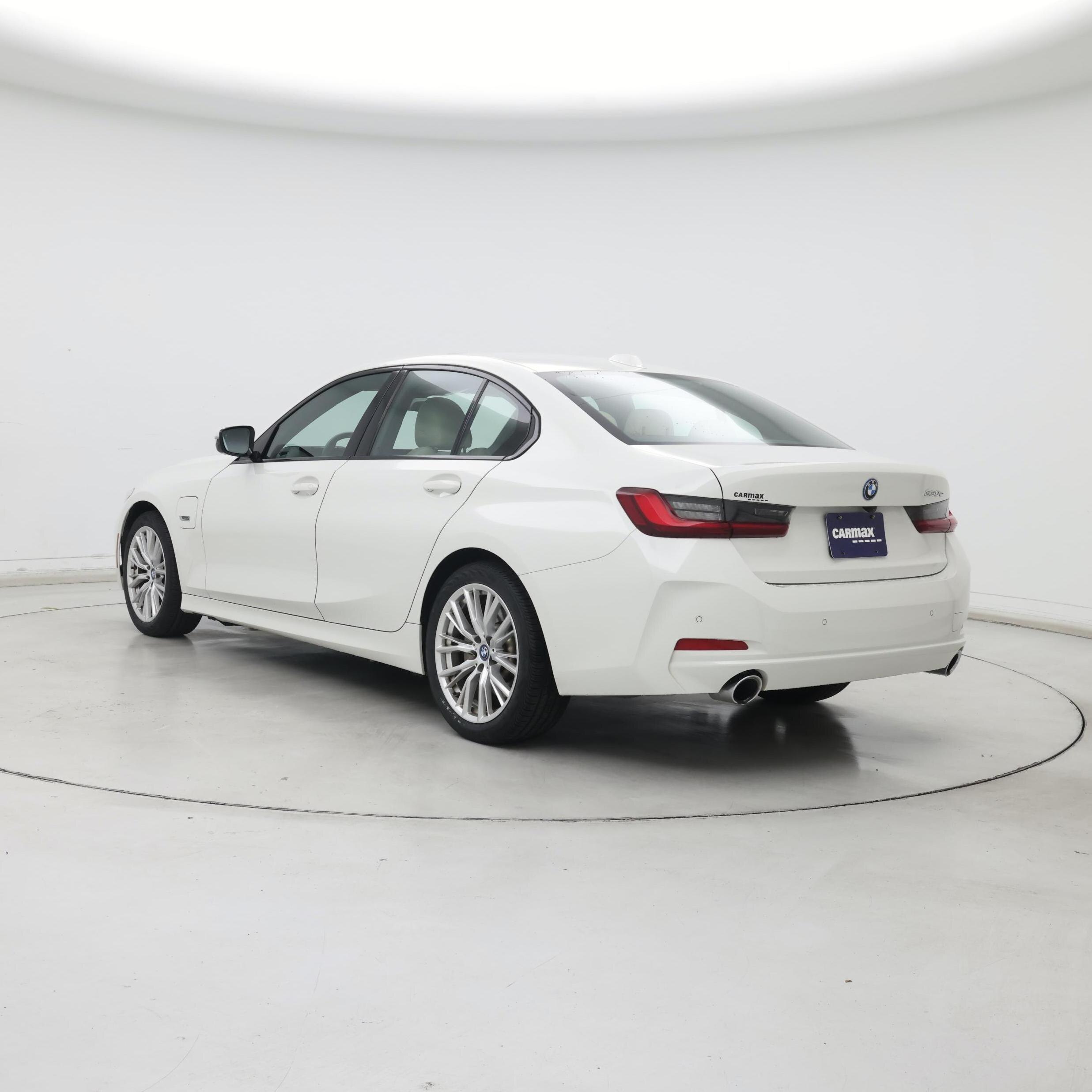 Thumbnail: 2023 BMW 3 Series - 2