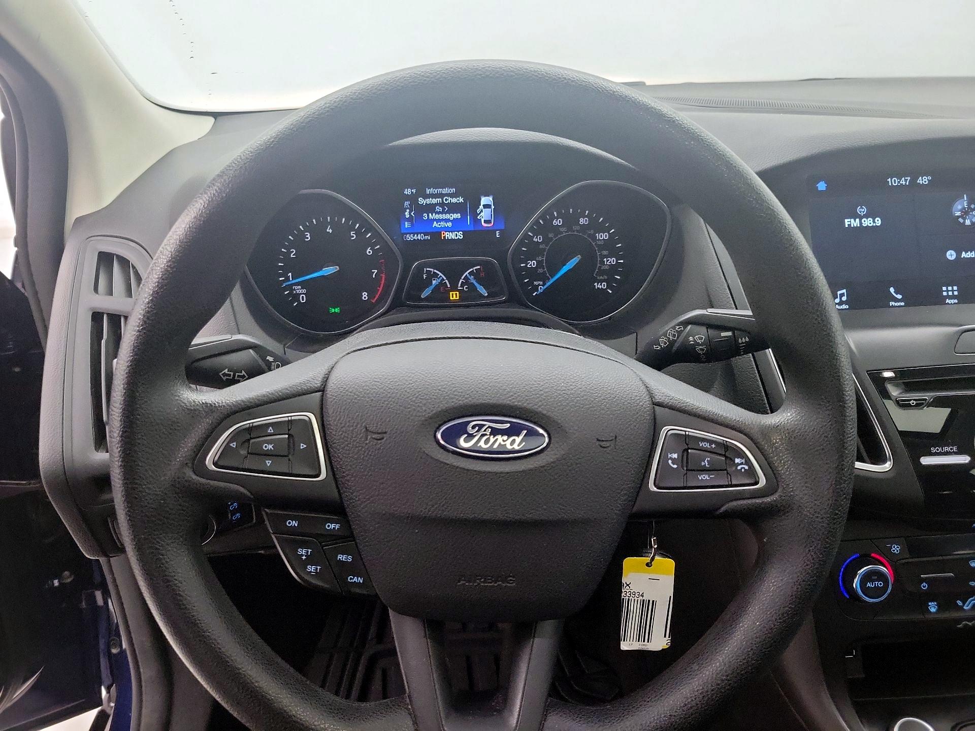 Thumbnail: 2017 Ford Focus - 10